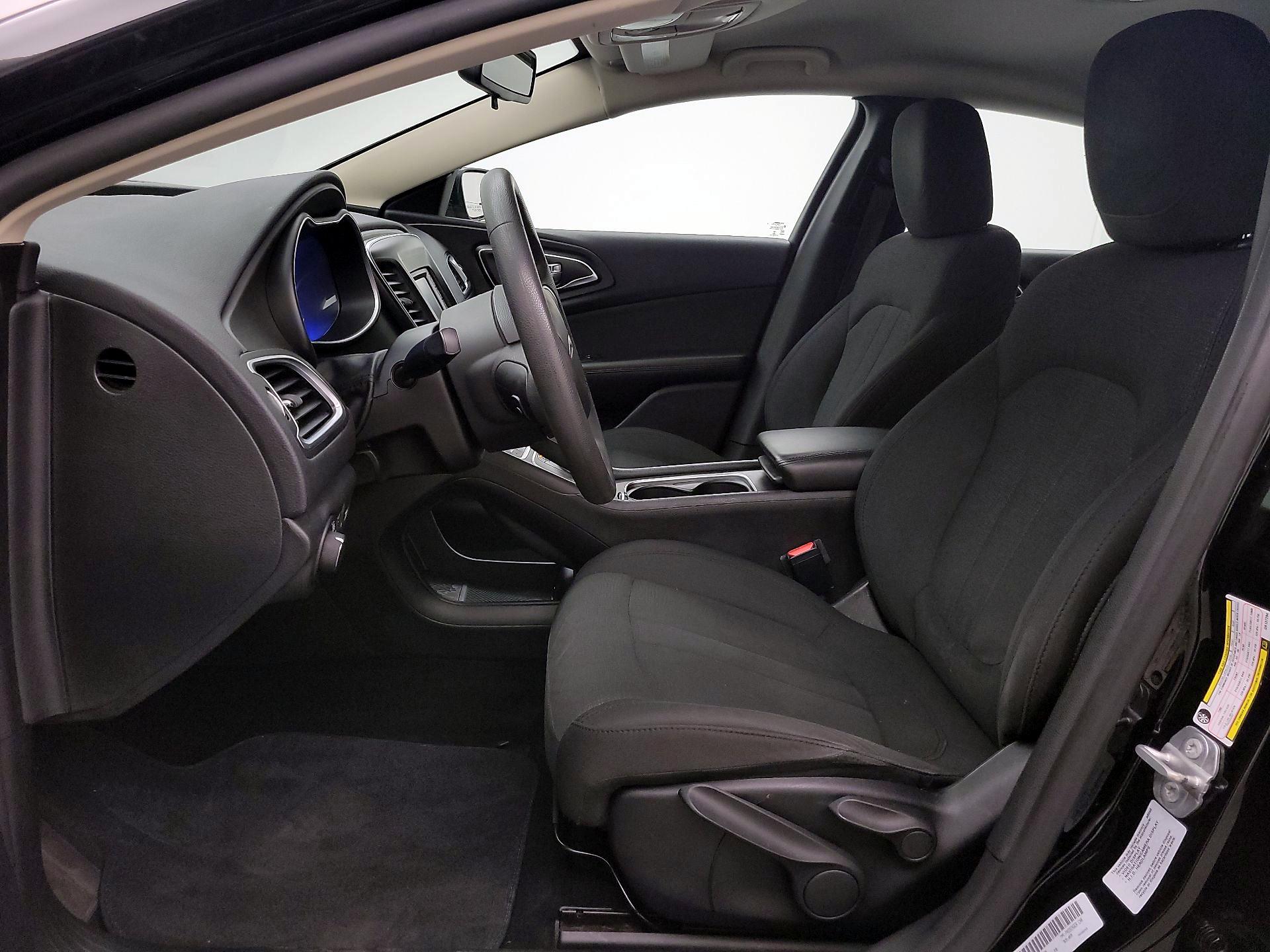 Thumbnail: 2016 Chrysler 200 - 11