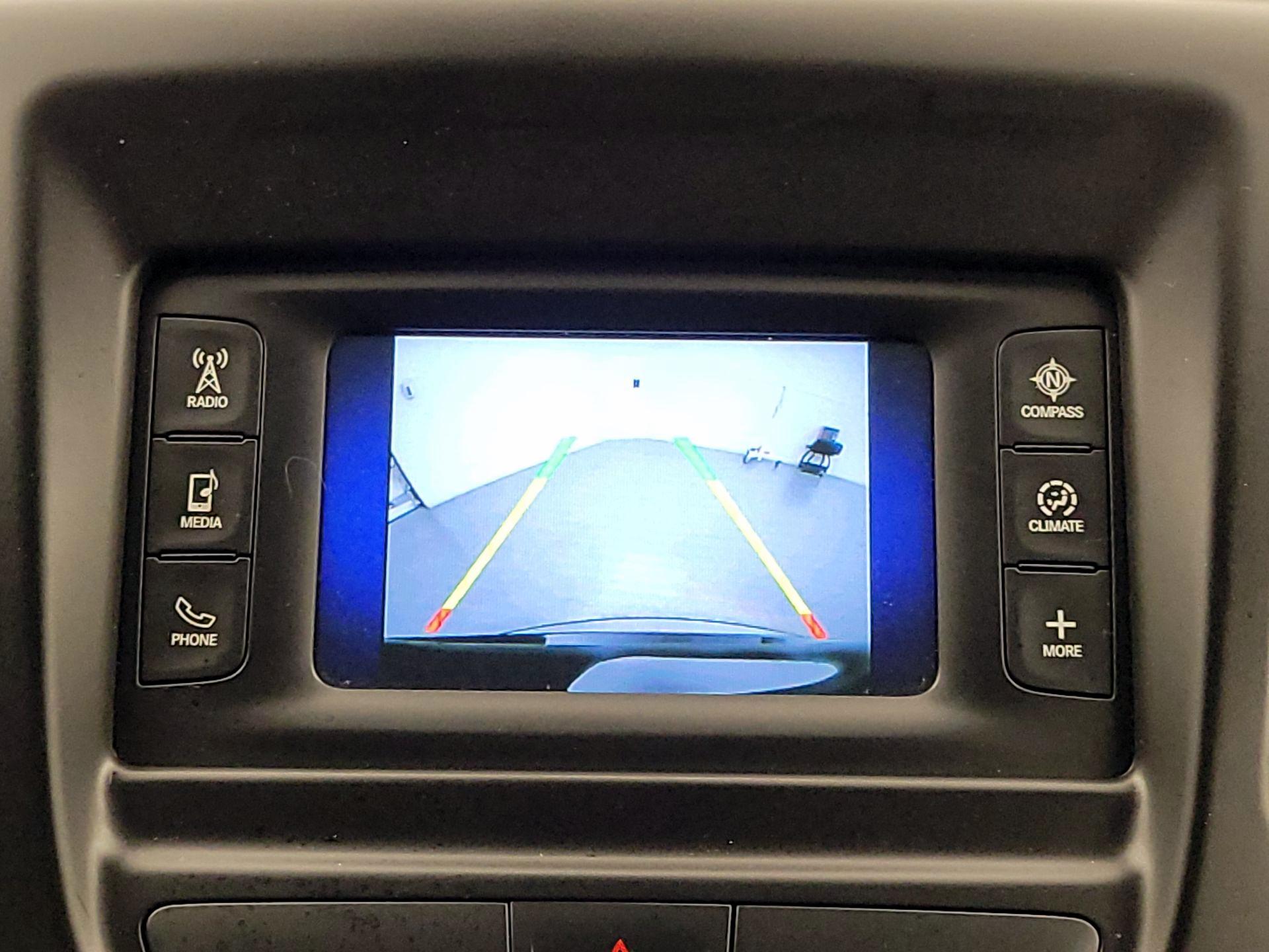 Thumbnail: 2016 Chrysler 200 - 15