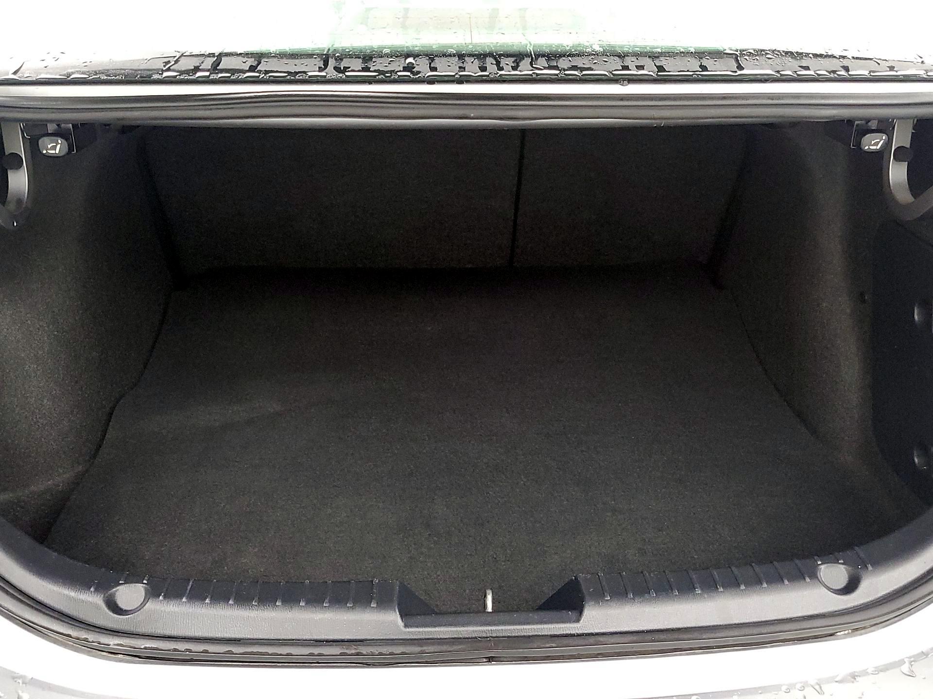 Thumbnail: 2015 Mazda Mazda3 - 20