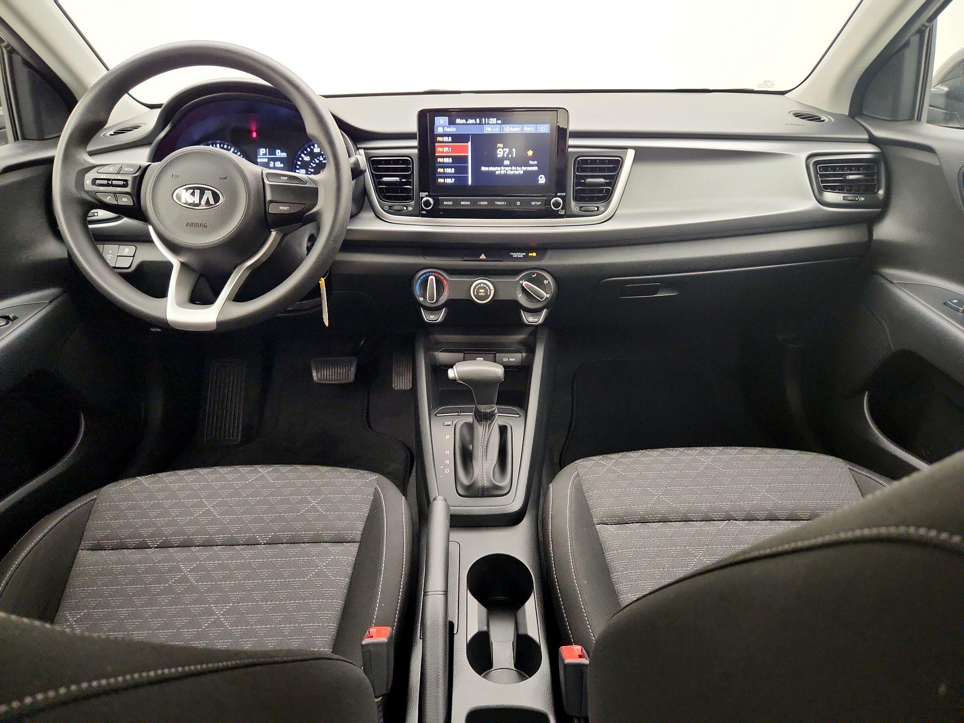 Thumbnail: 2021 Kia Rio - 9