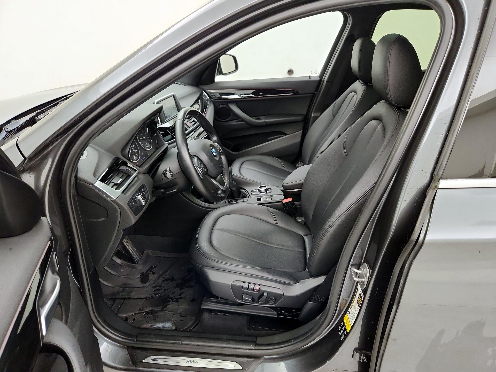 Thumbnail: 2017 BMW X1 - 11