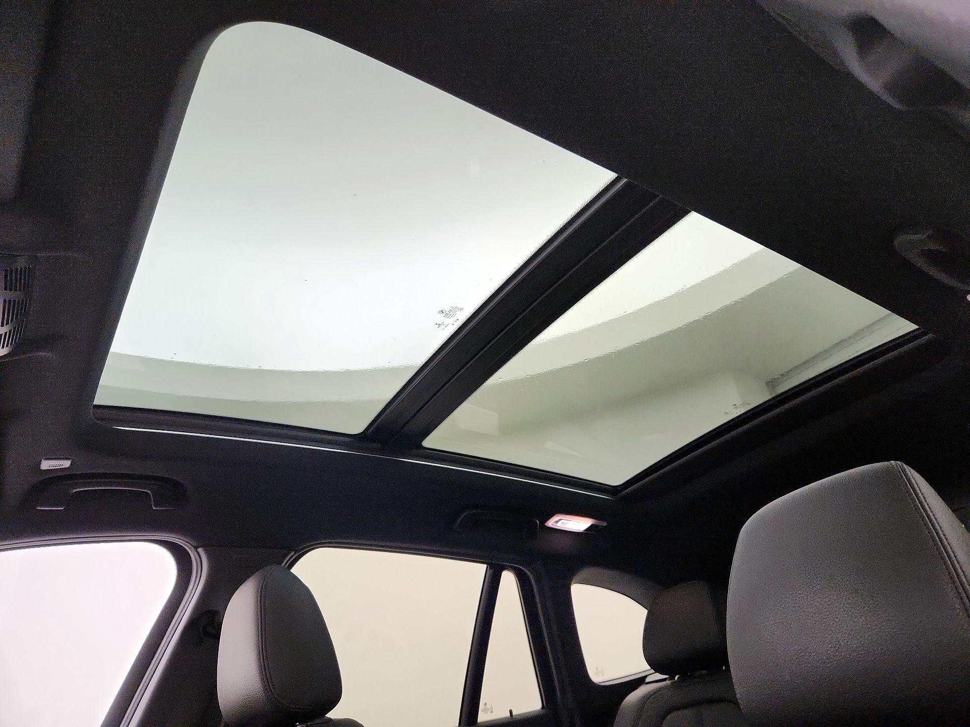 Thumbnail: 2017 BMW X1 - 20