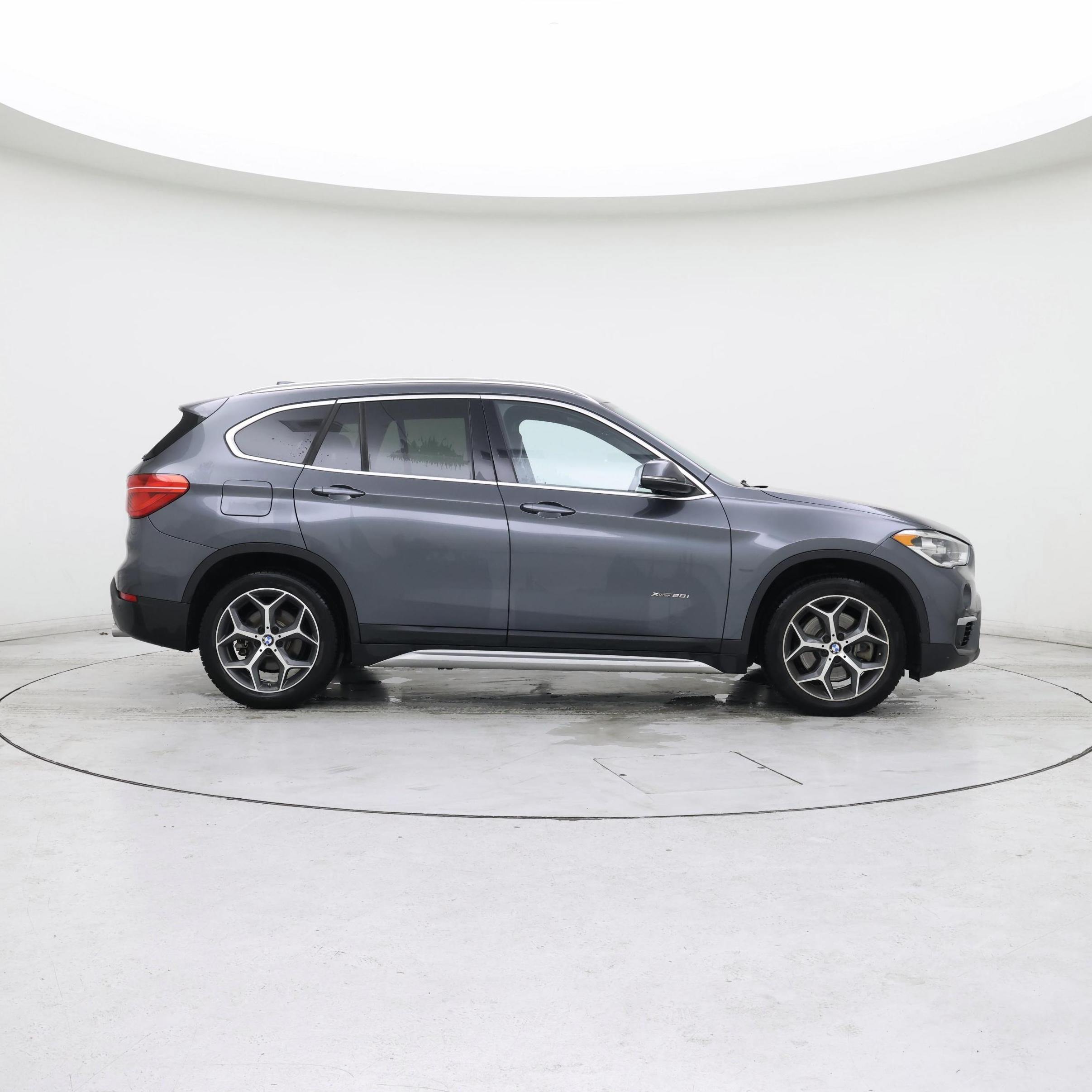 Thumbnail: 2017 BMW X1 - 7