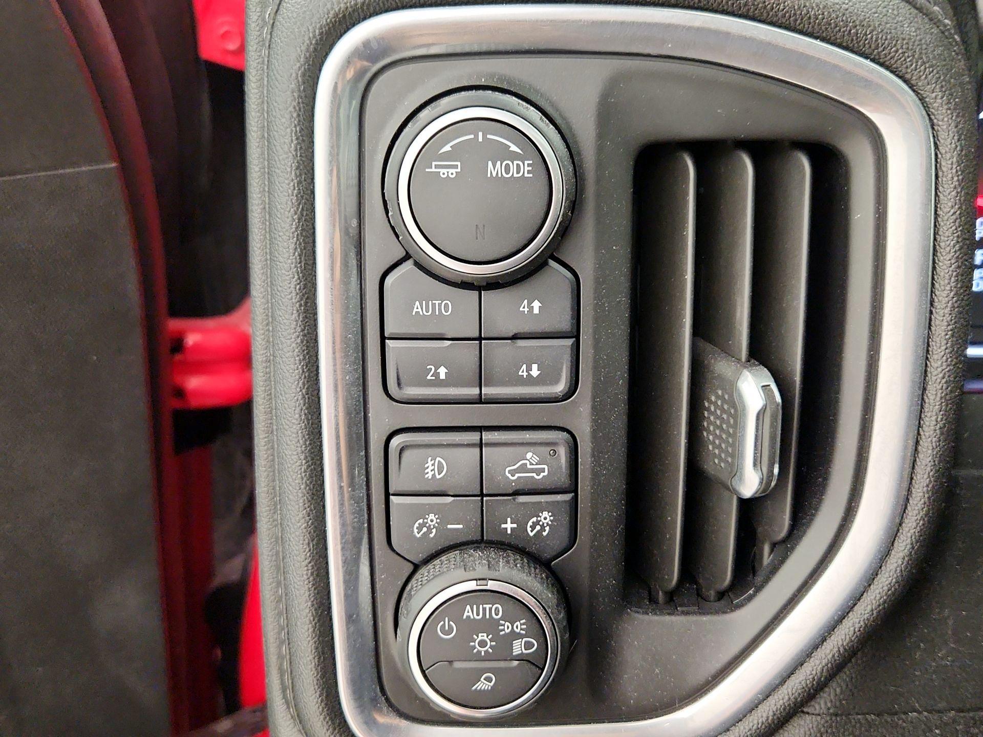 Thumbnail: 2020 Chevrolet Silverado 1500 - 13