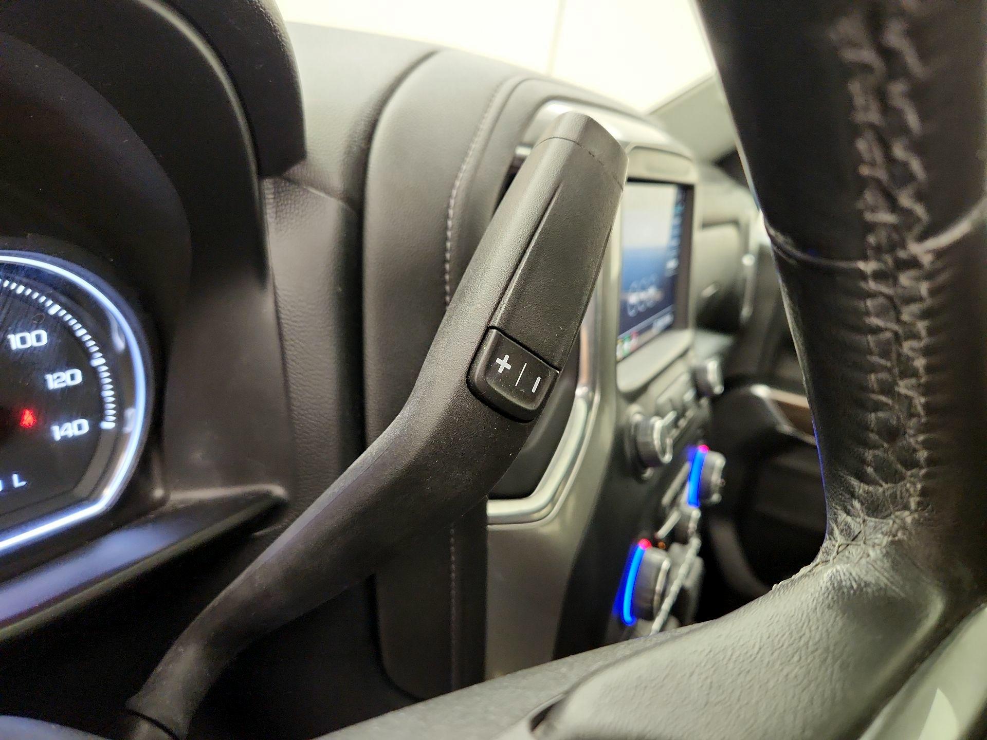 Thumbnail: 2020 Chevrolet Silverado 1500 - 17