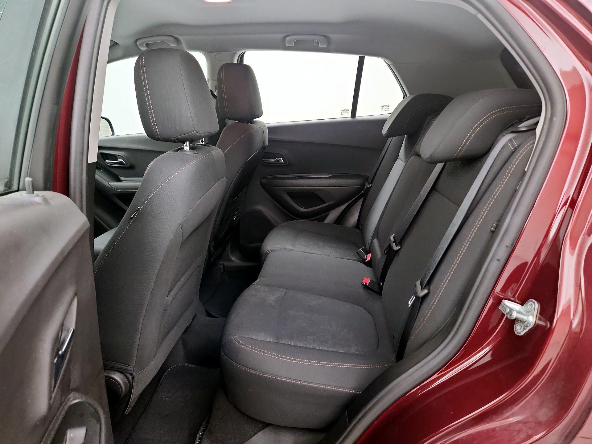 Thumbnail: 2017 Chevrolet Trax - 19