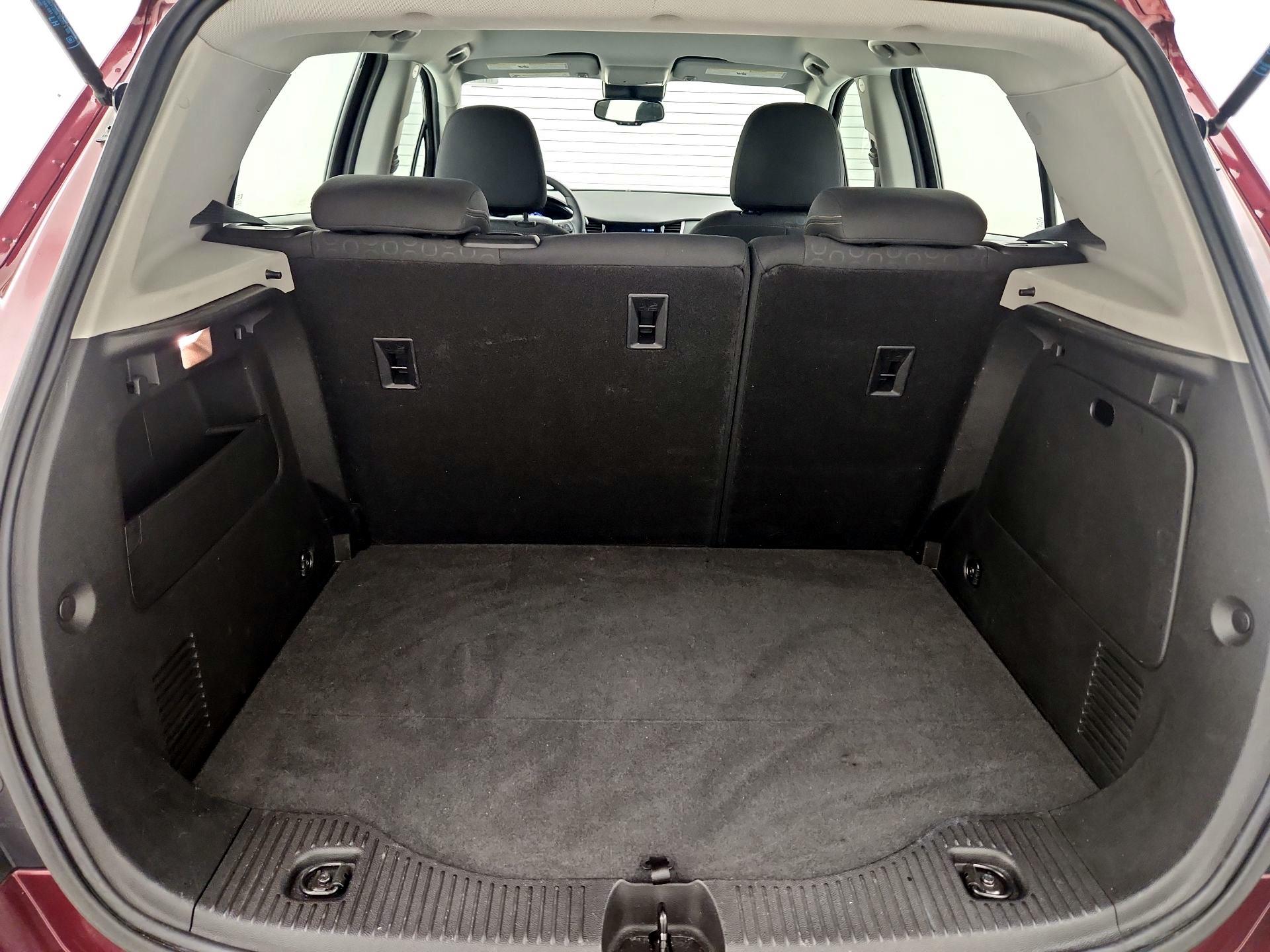 Thumbnail: 2017 Chevrolet Trax - 20