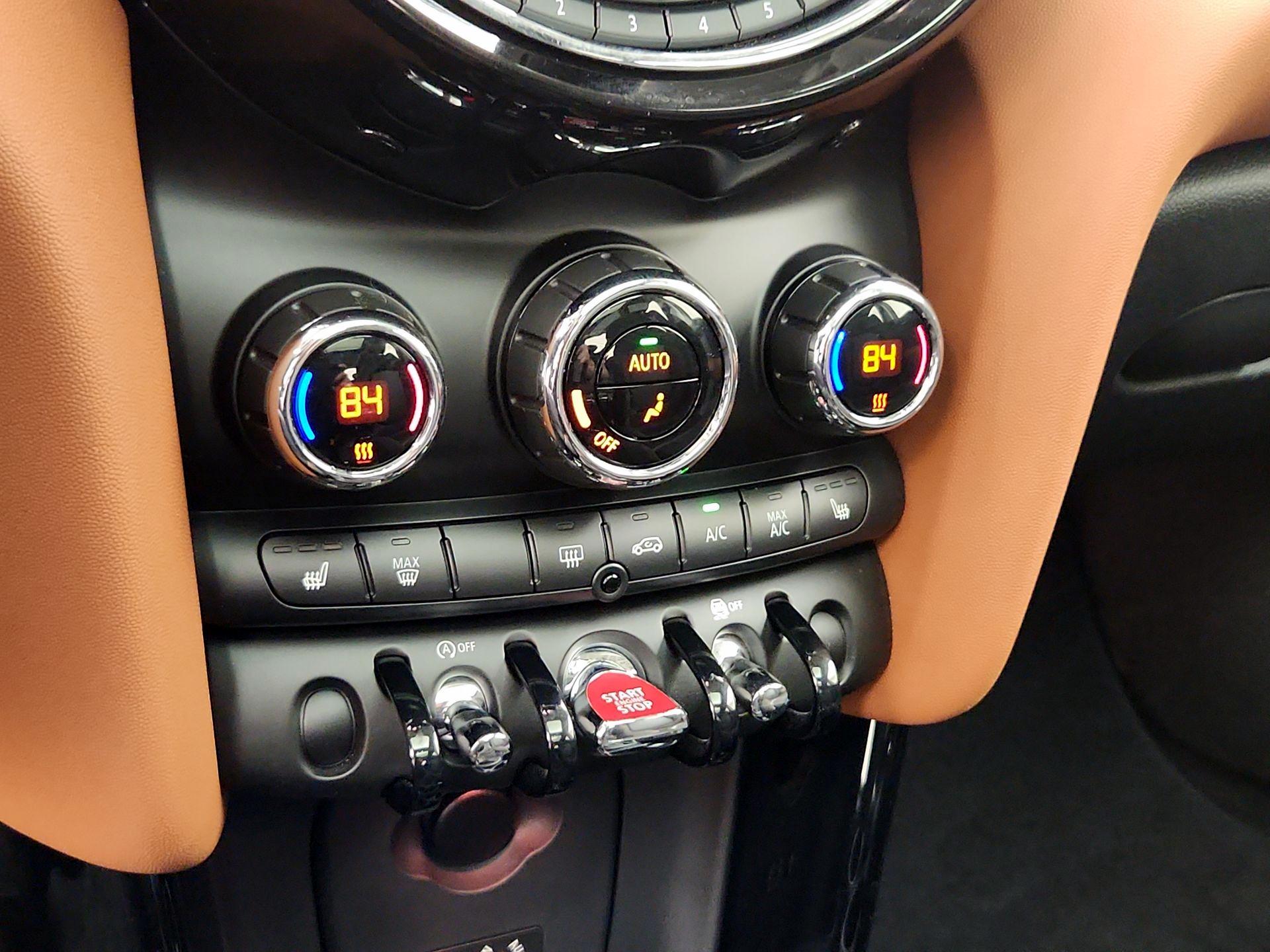 Thumbnail: 2018 MINI Cooper Hardtop - 16