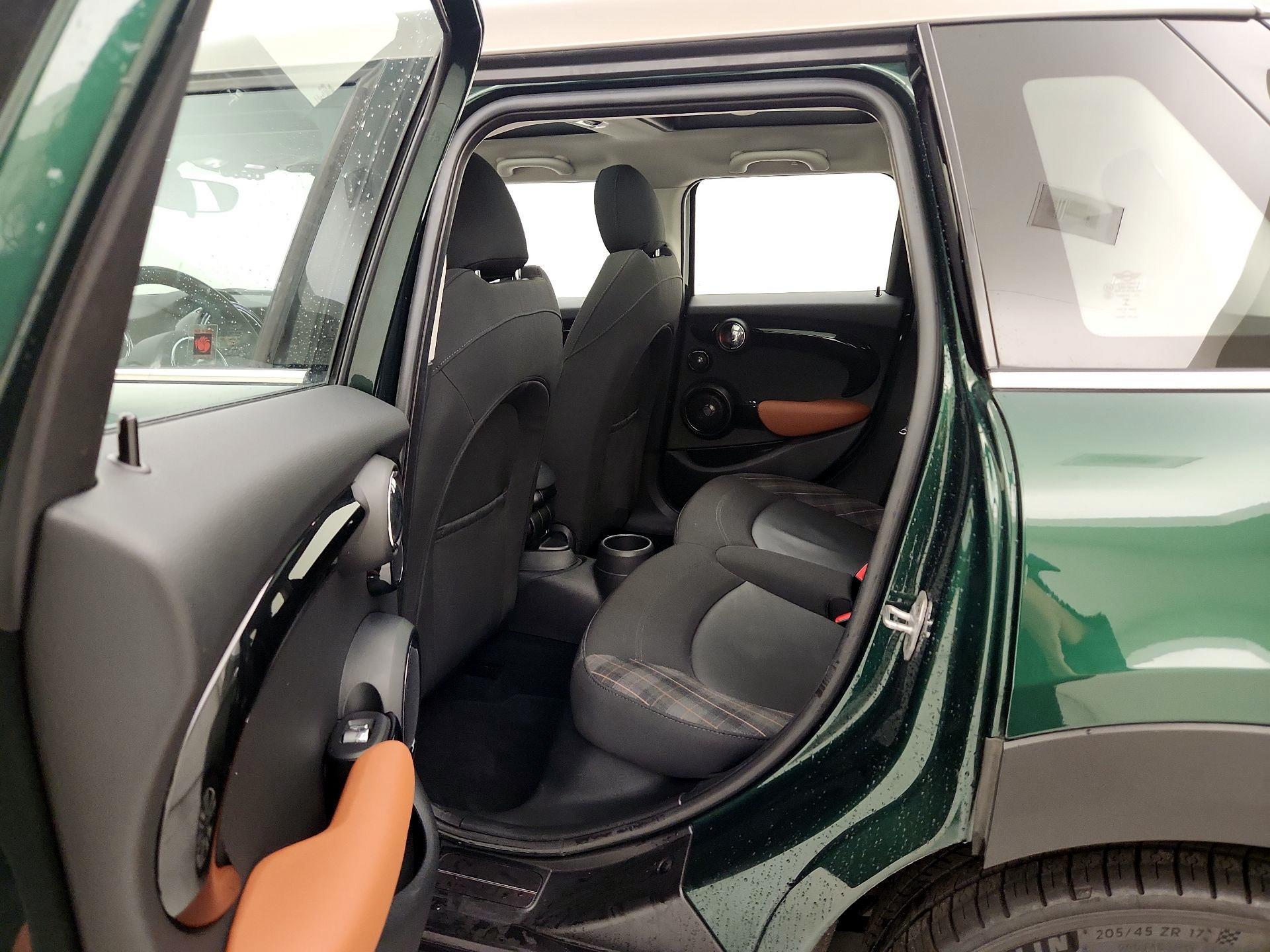 Thumbnail: 2018 MINI Cooper Hardtop - 20