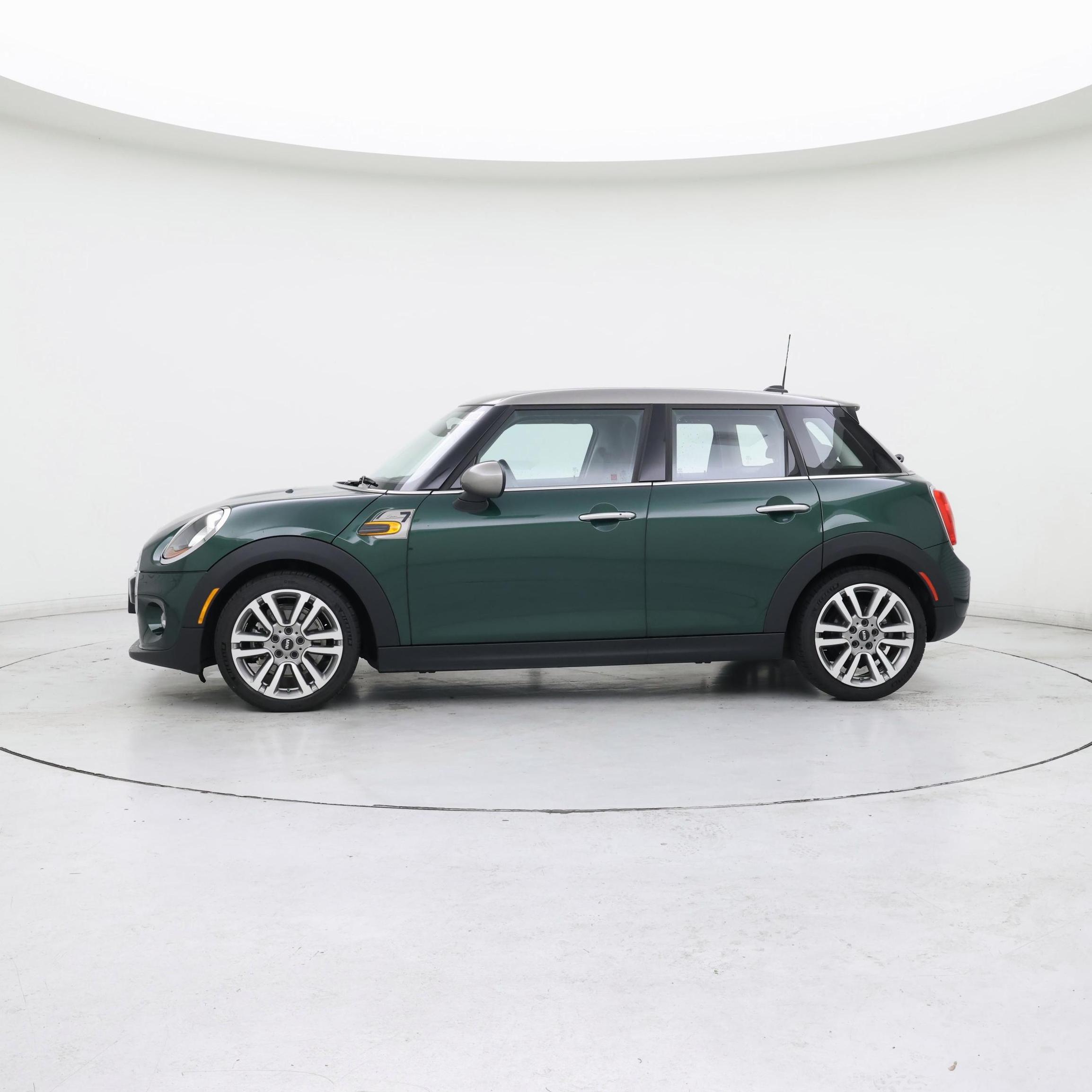 Thumbnail: 2018 MINI Cooper Hardtop - 3