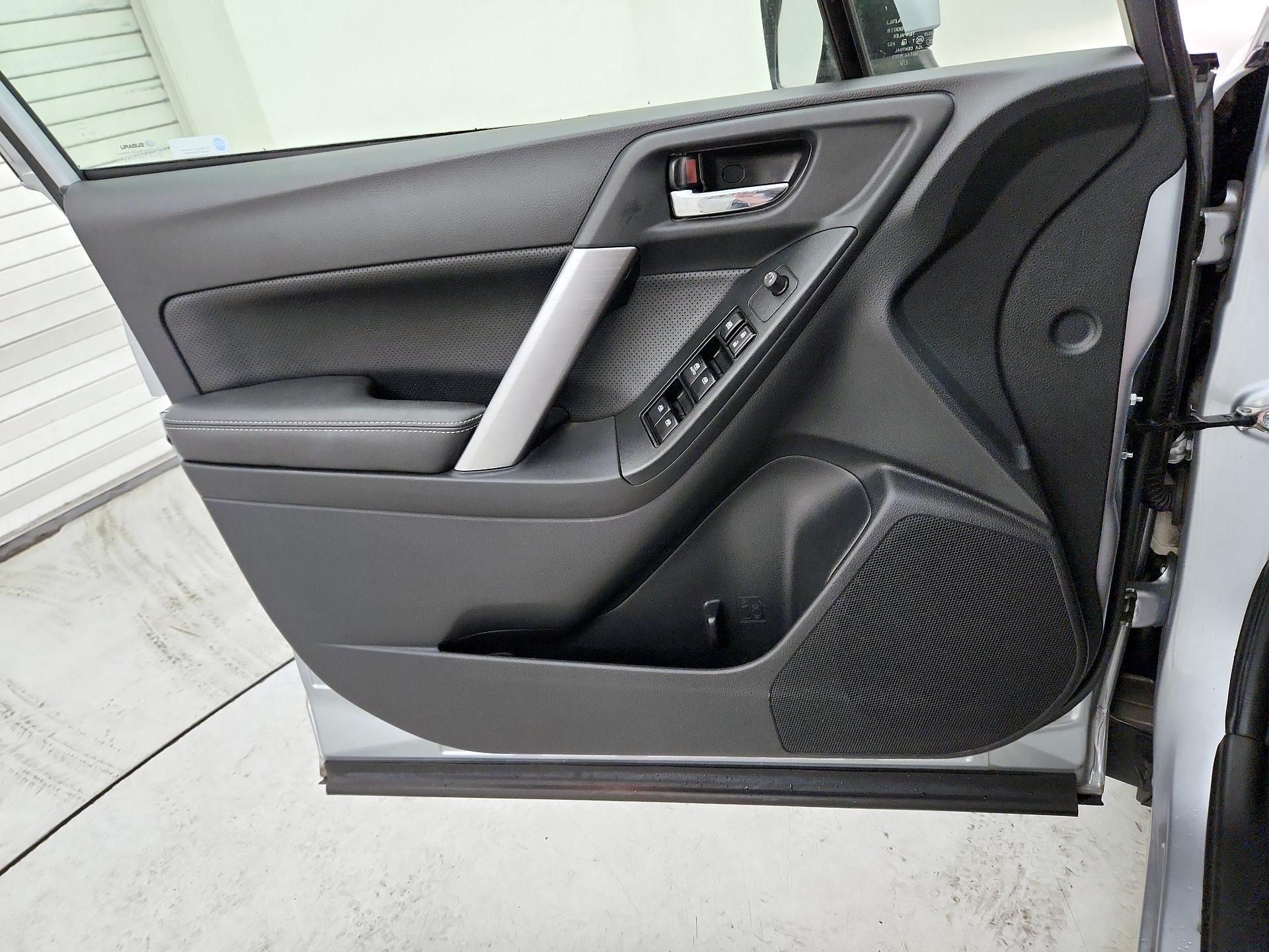 Thumbnail: 2015 Subaru Forester - 12