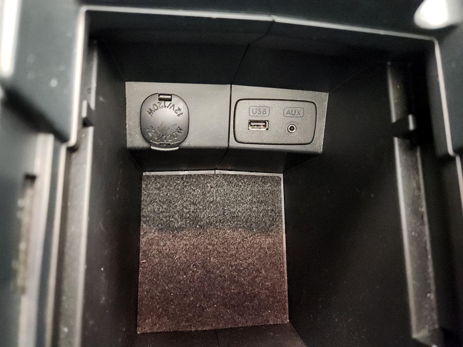 Thumbnail: 2015 Subaru Forester - 18