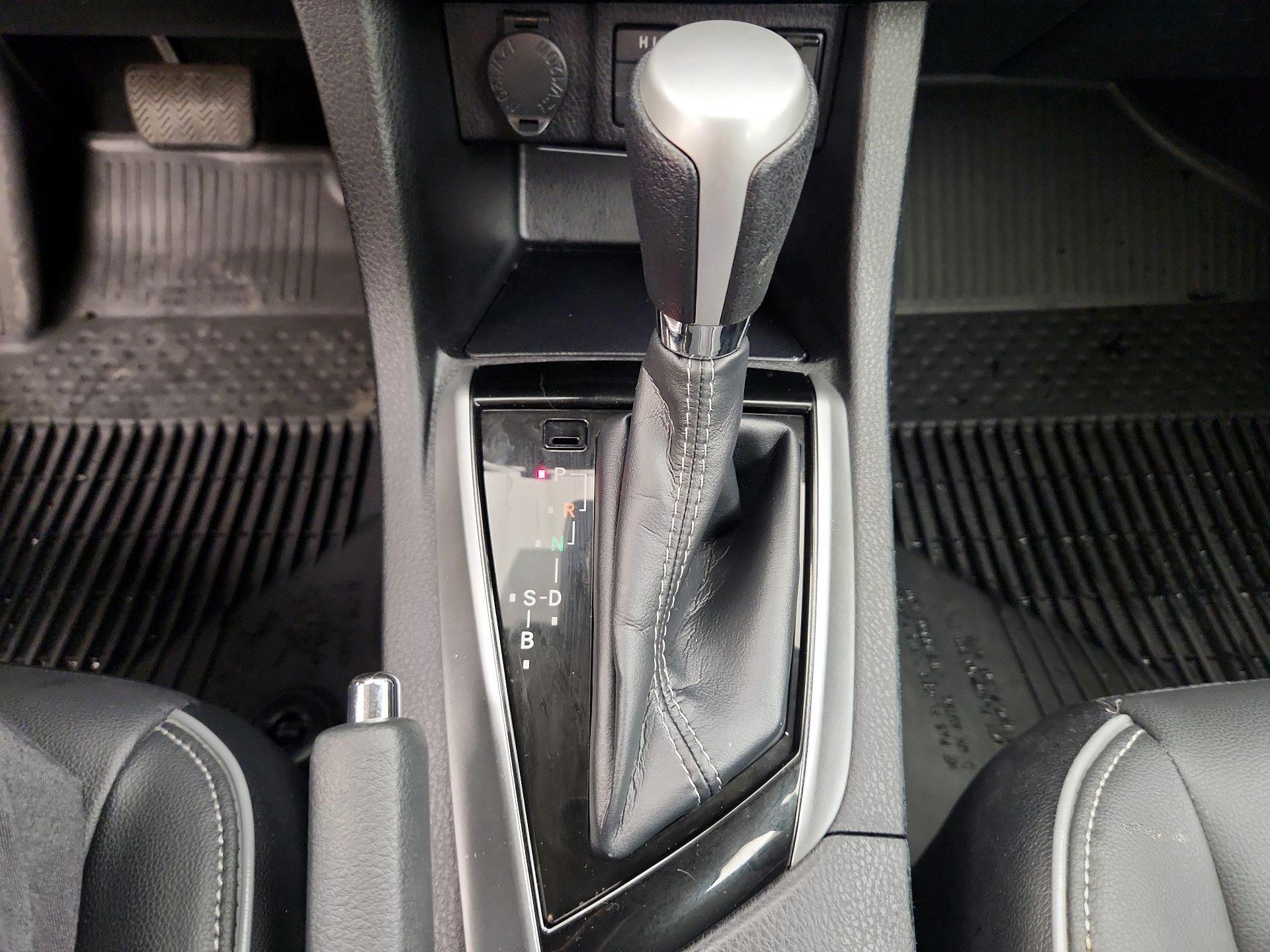 Thumbnail: 2019 Toyota Corolla - 17