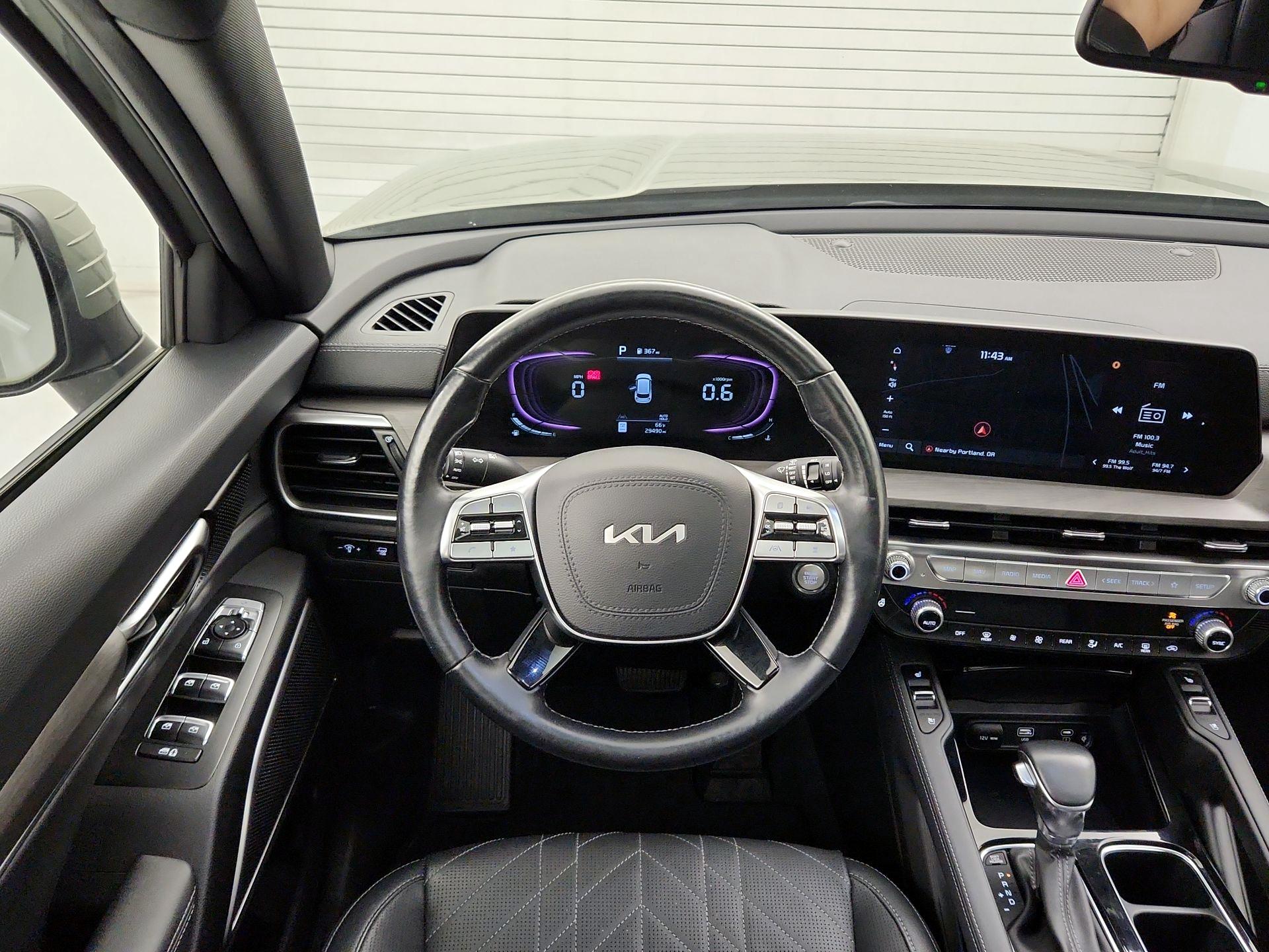 Thumbnail: 2023 Kia Telluride - 10