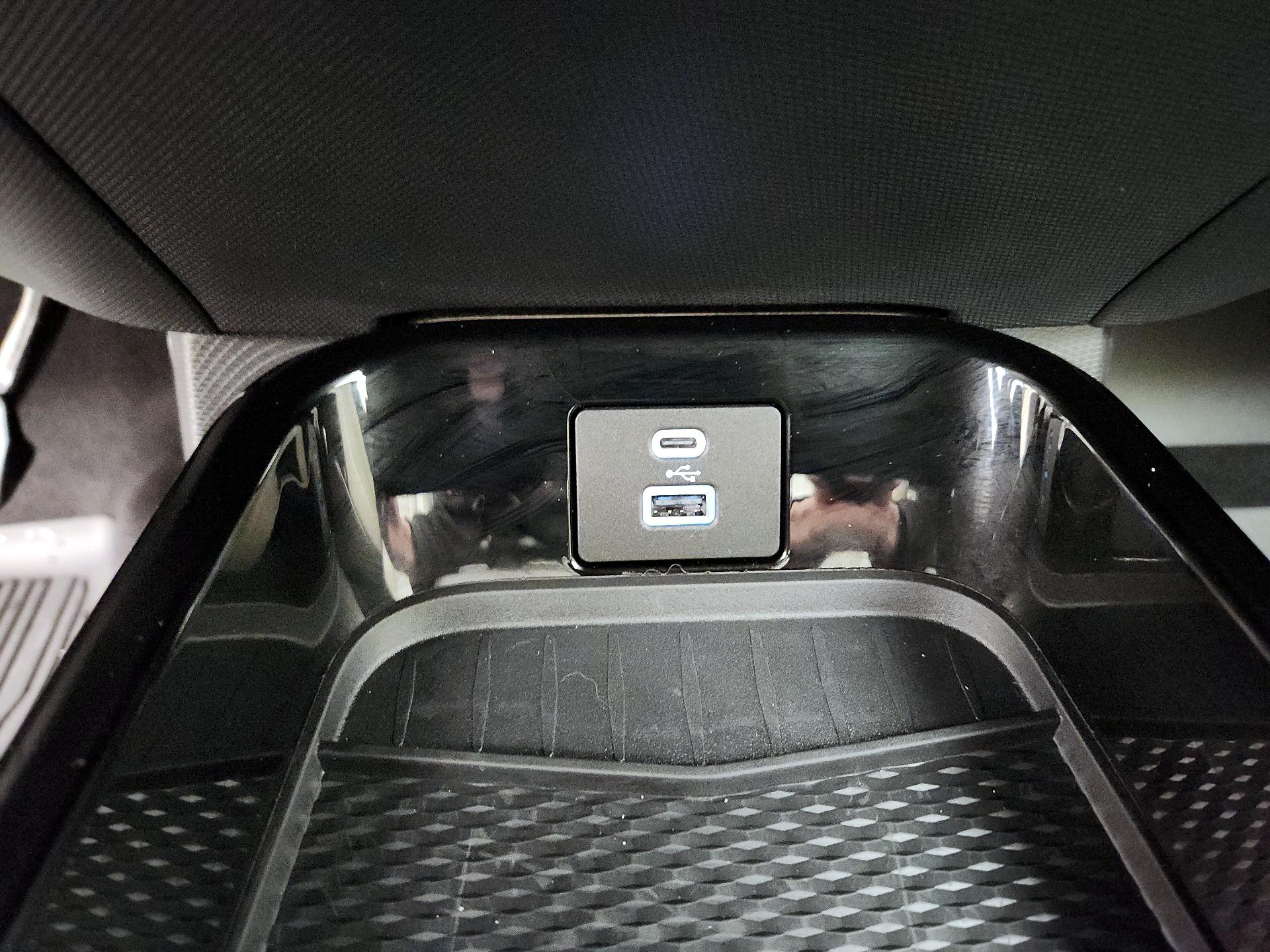 Thumbnail: 2022 Ford Mustang Mach-E - 19