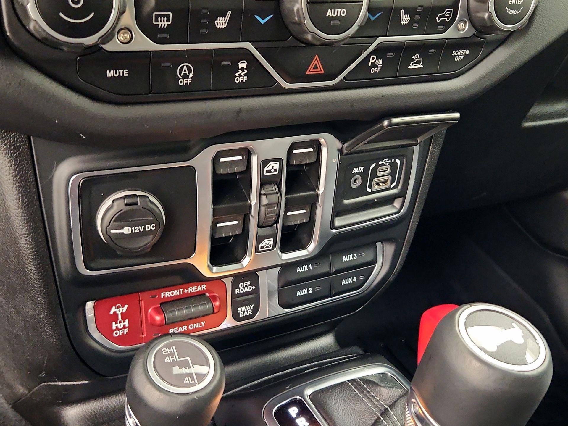 Thumbnail: 2024 Jeep Wrangler - 19