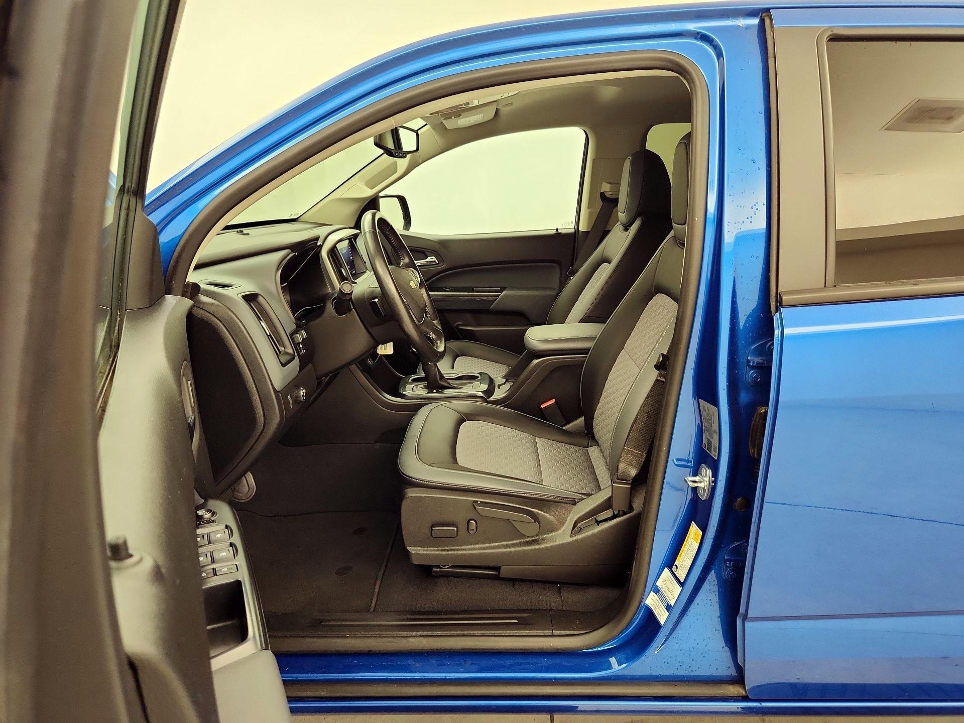 Thumbnail: 2022 Chevrolet Colorado - 11