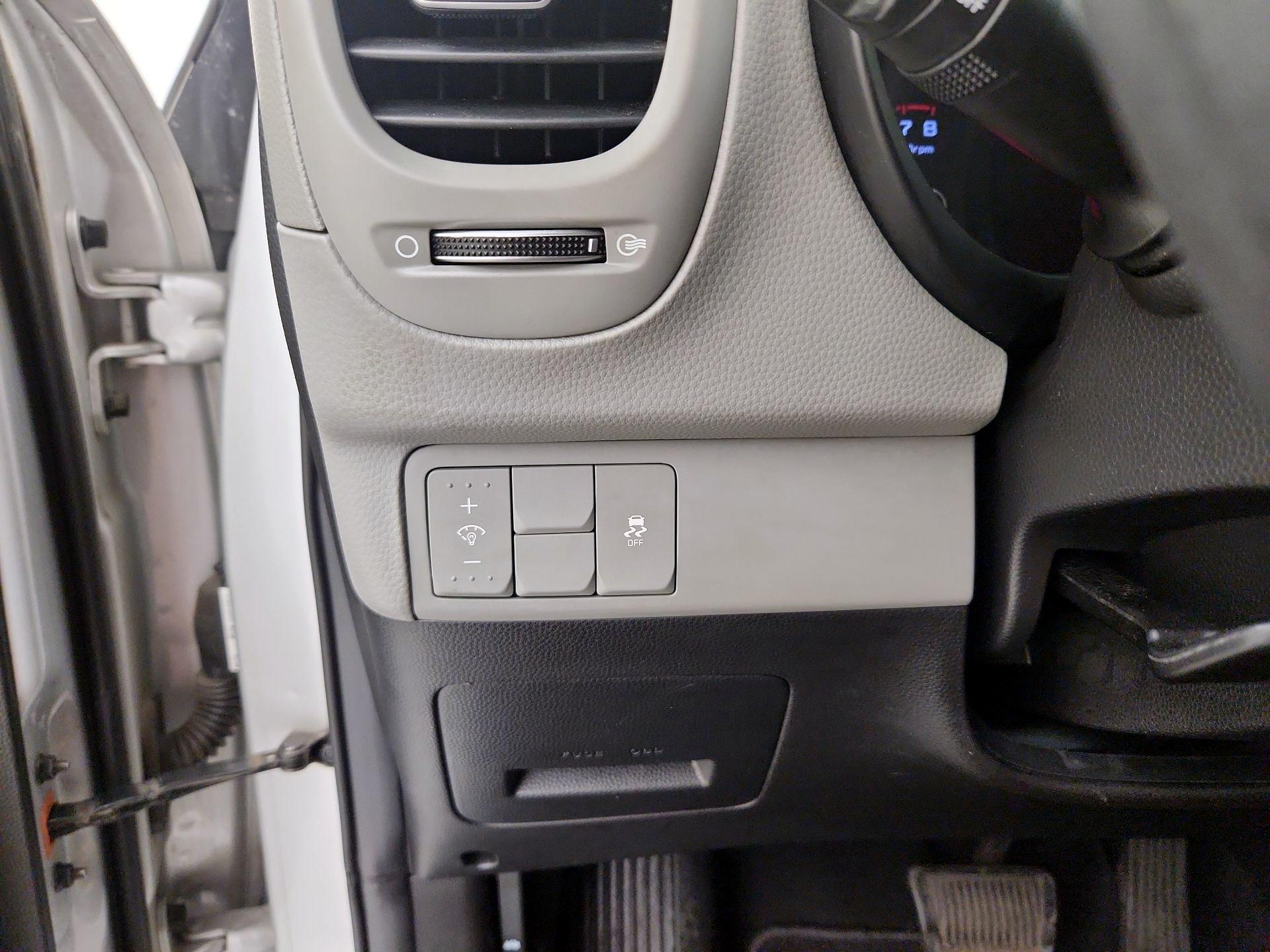 Thumbnail: 2019 Kia Soul - 13