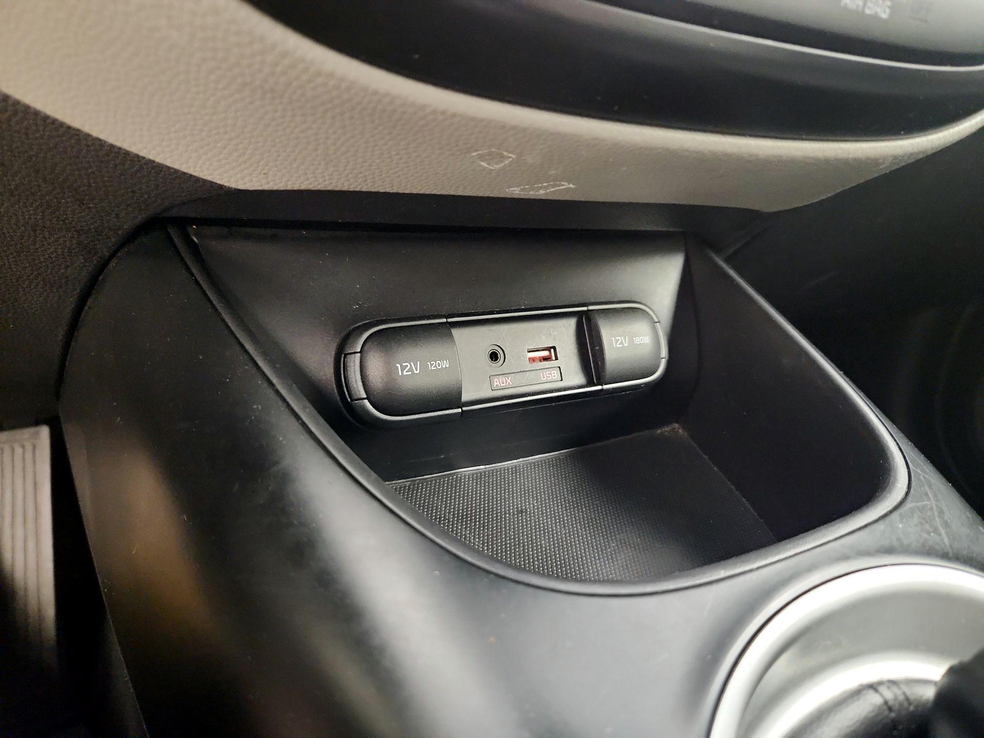 Thumbnail: 2019 Kia Soul - 18