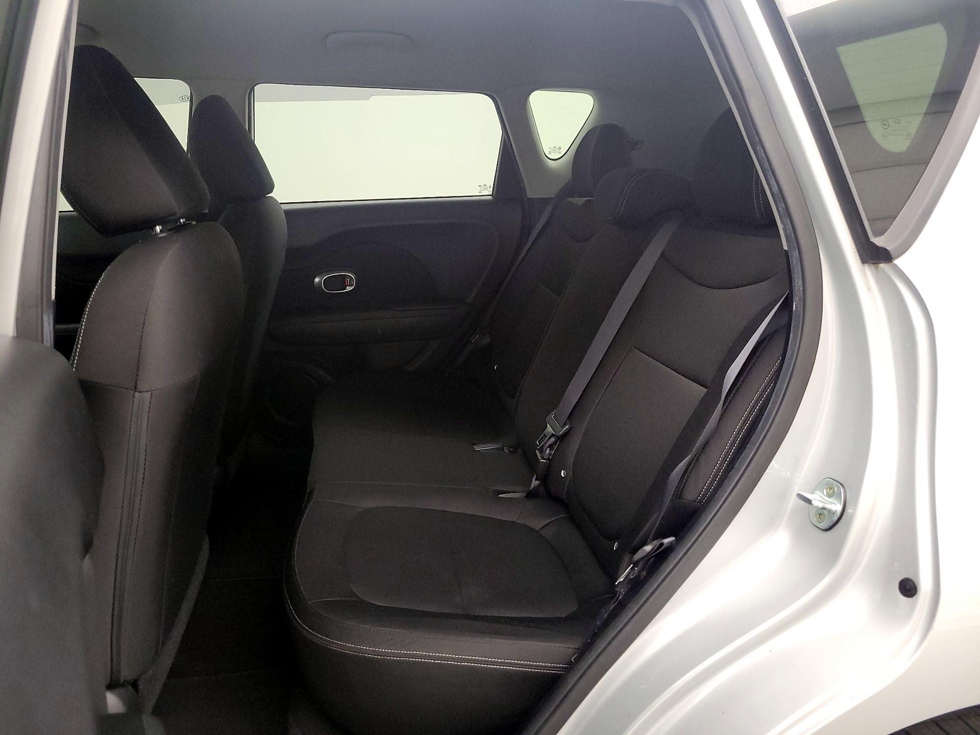 Thumbnail: 2015 Kia Soul - 18