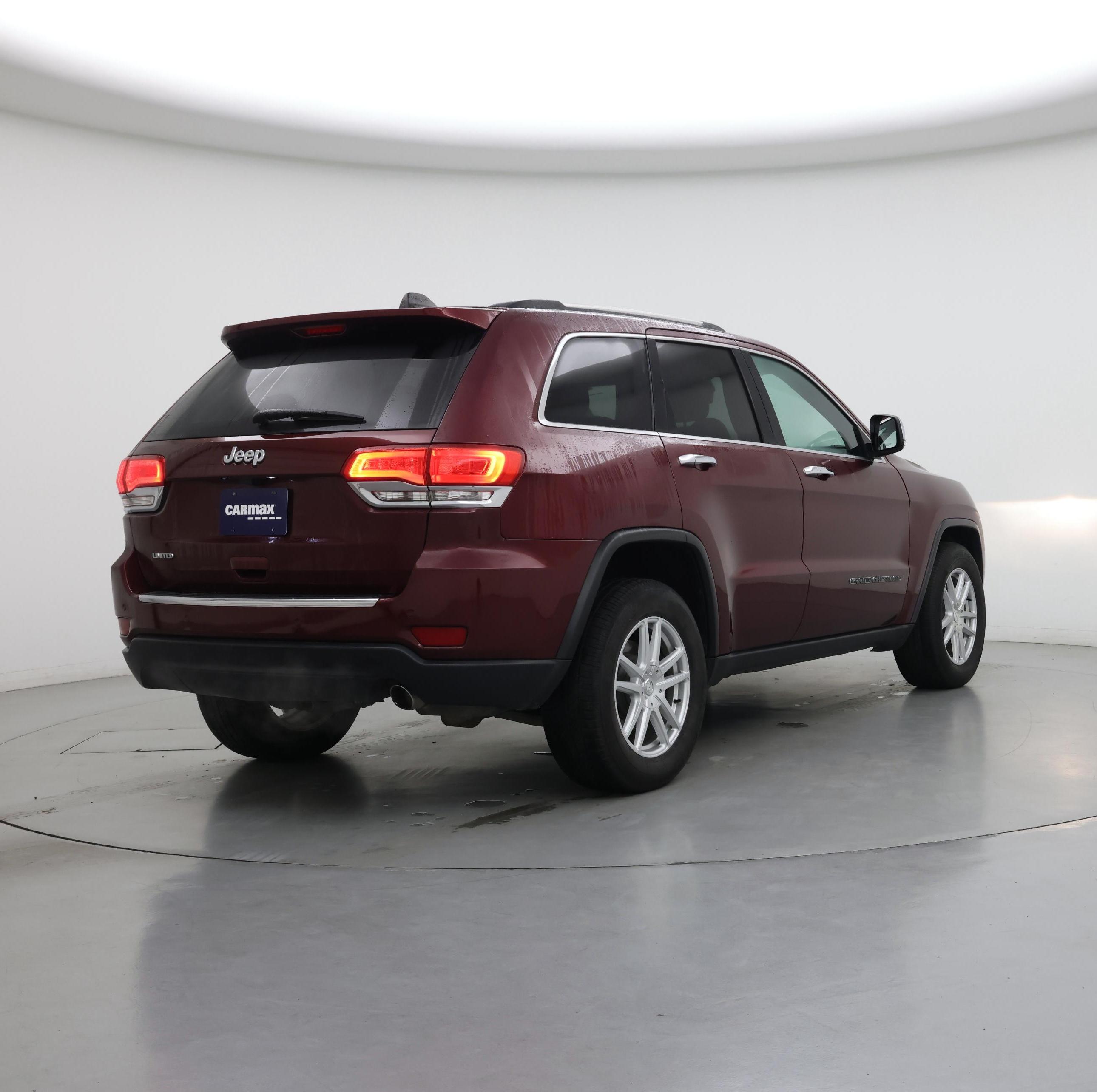 Thumbnail: 2017 Jeep Grand Cherokee - 8