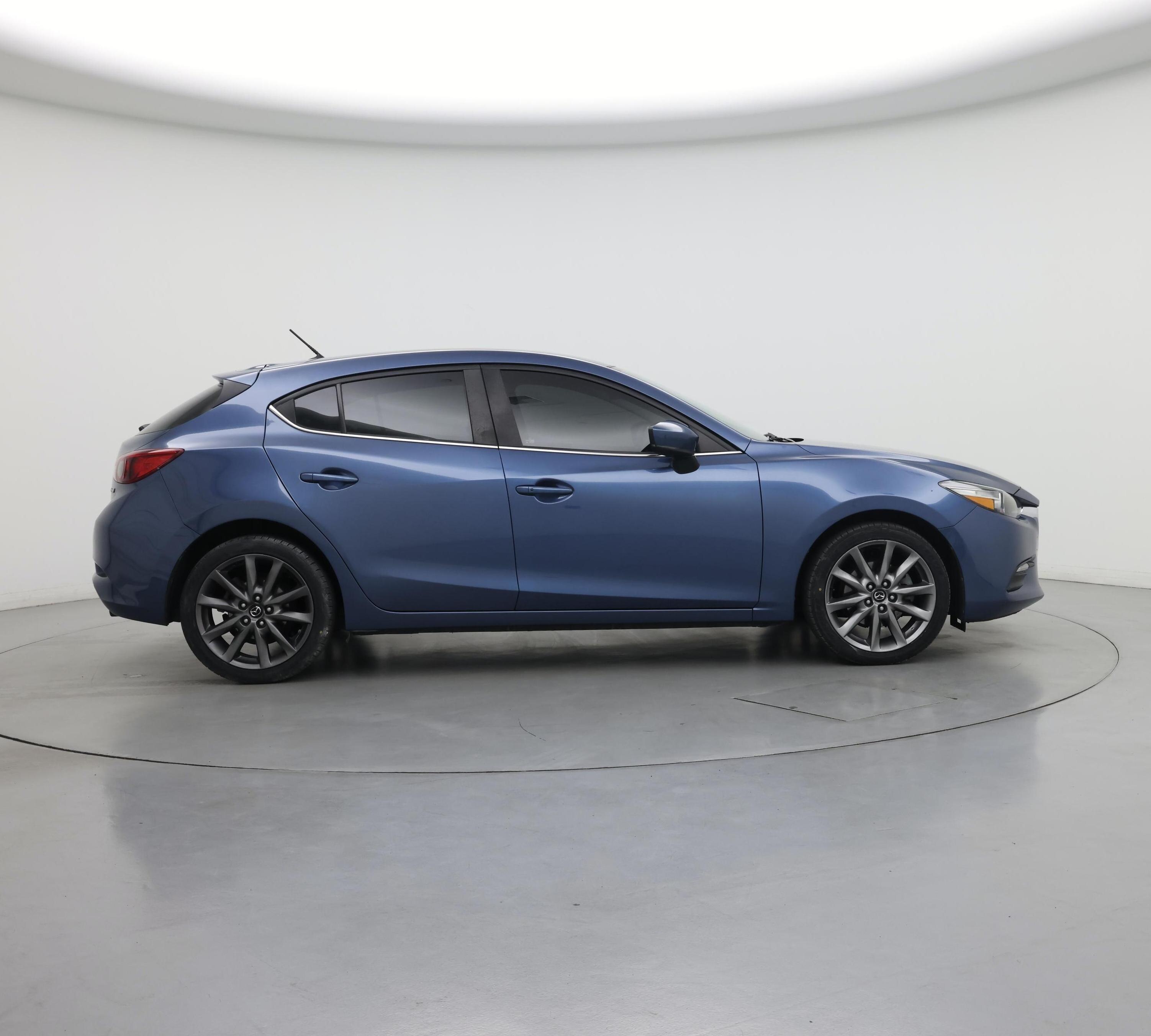 Thumbnail: 2018 Mazda Mazda3 - 7