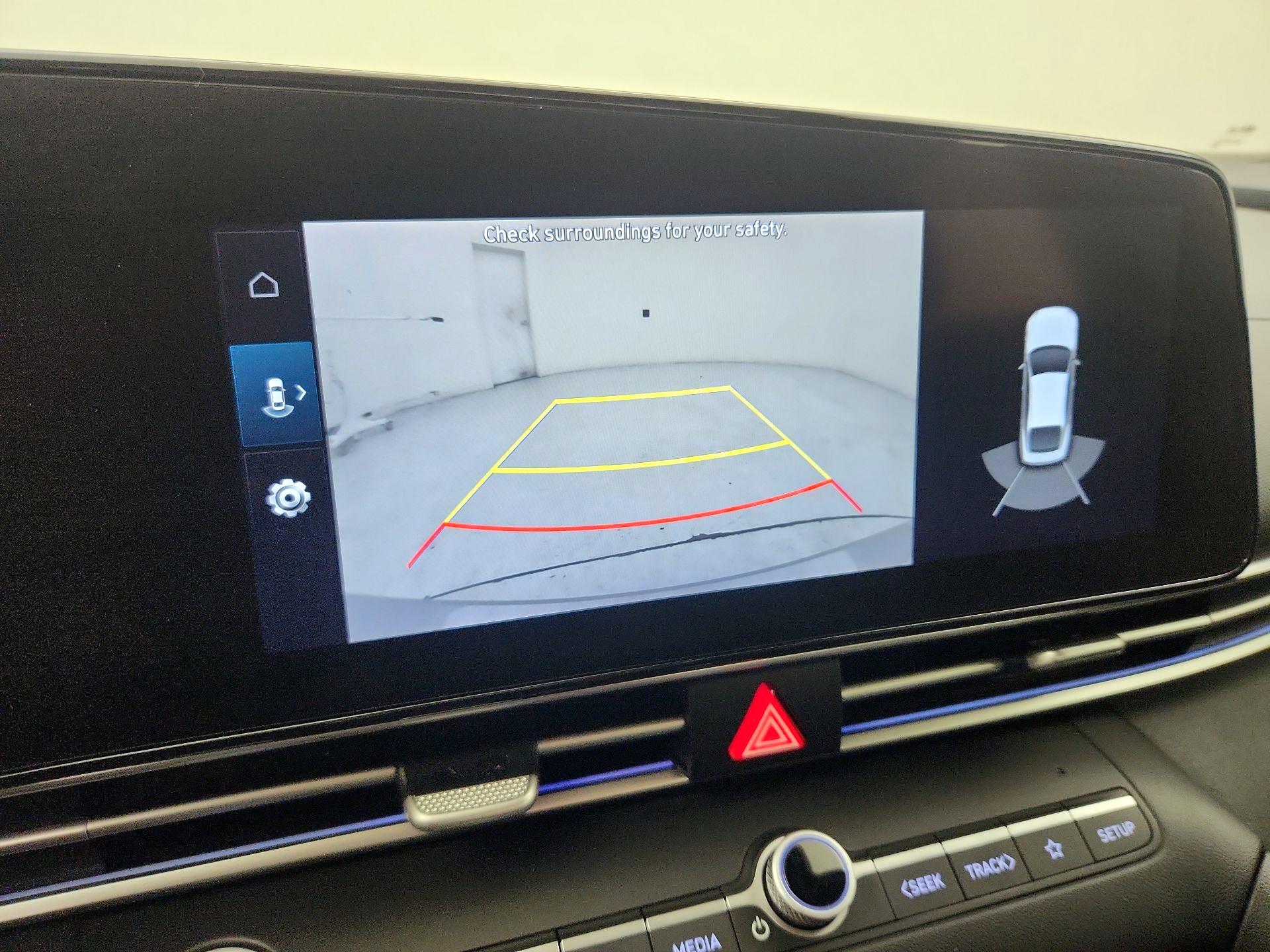 Thumbnail: 2022 Hyundai Elantra - 15