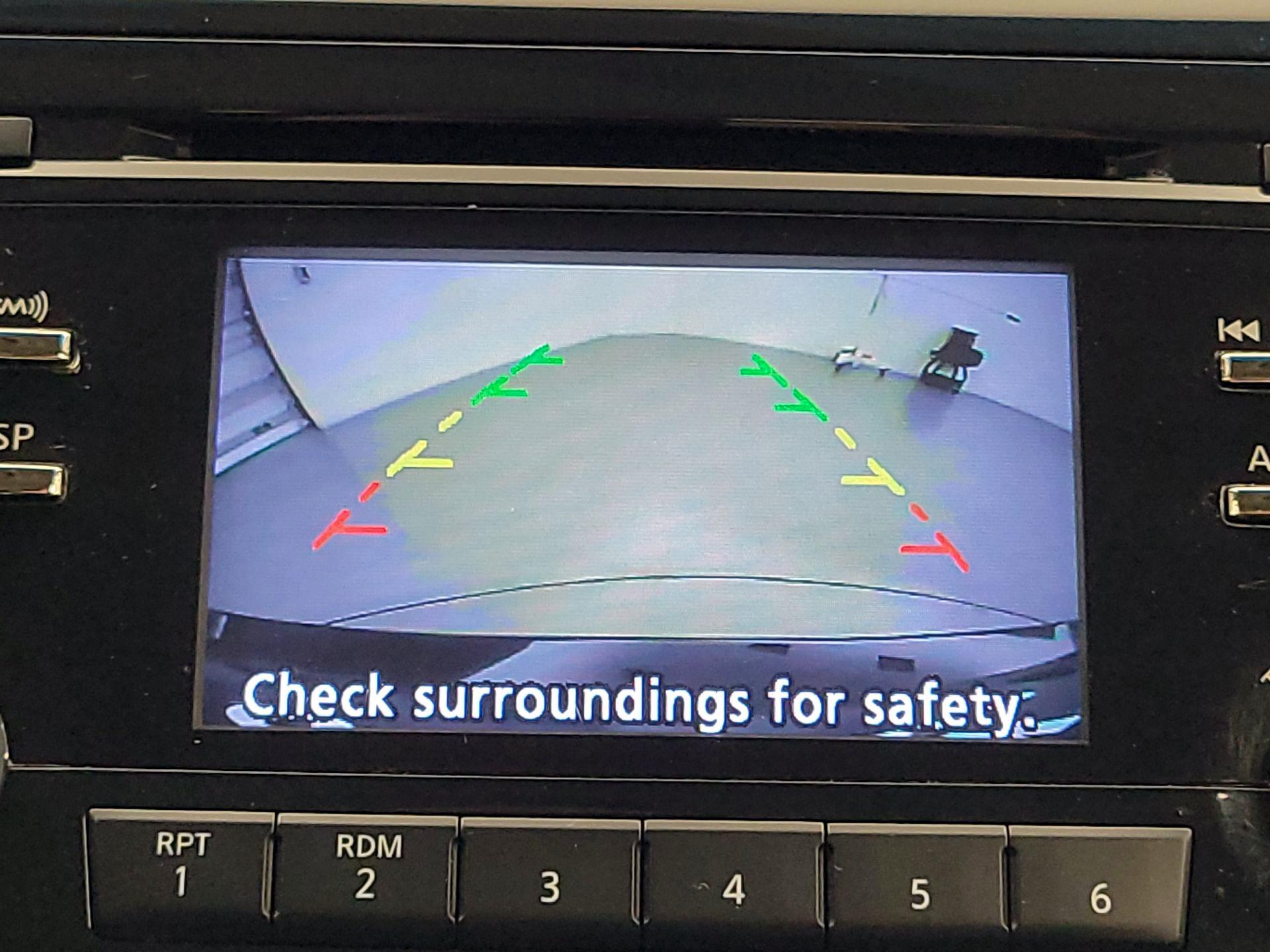 Thumbnail: 2015 Nissan Altima - 14