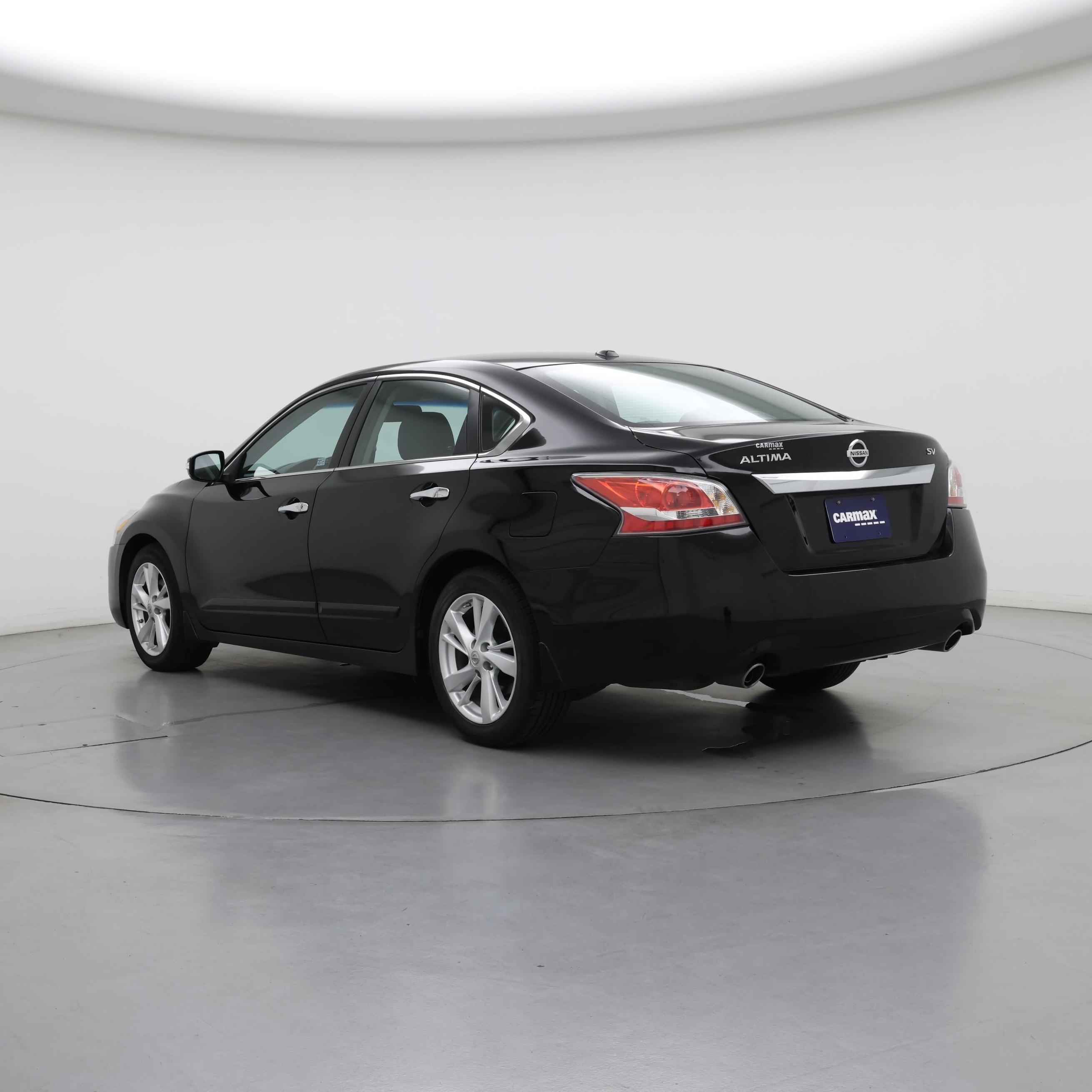 Thumbnail: 2015 Nissan Altima - 2