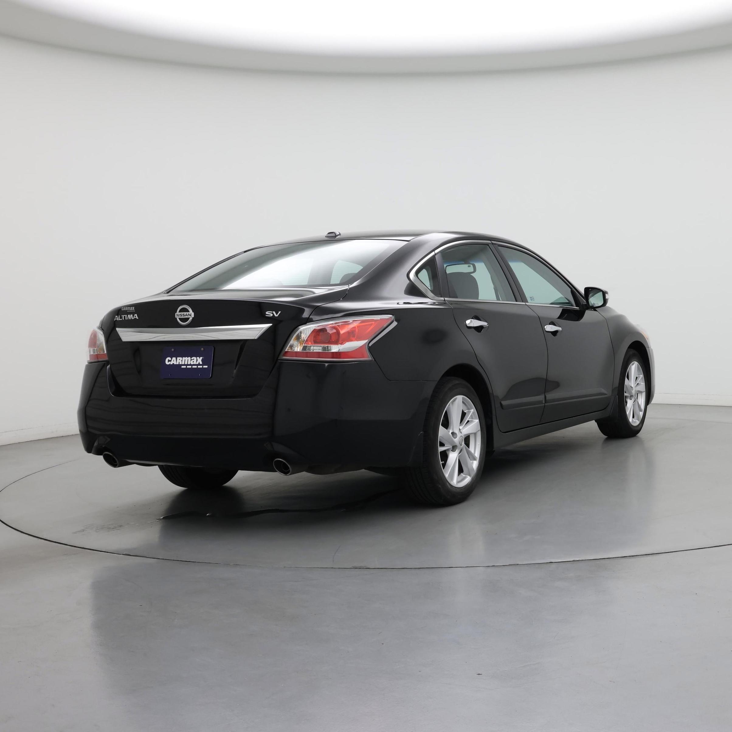 Thumbnail: 2015 Nissan Altima - 8