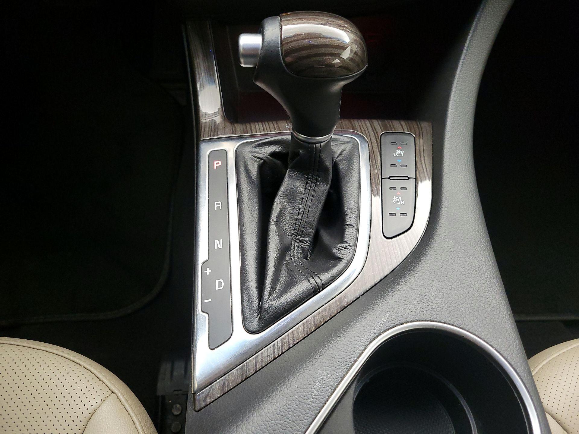 Thumbnail: 2014 Kia Optima - 17