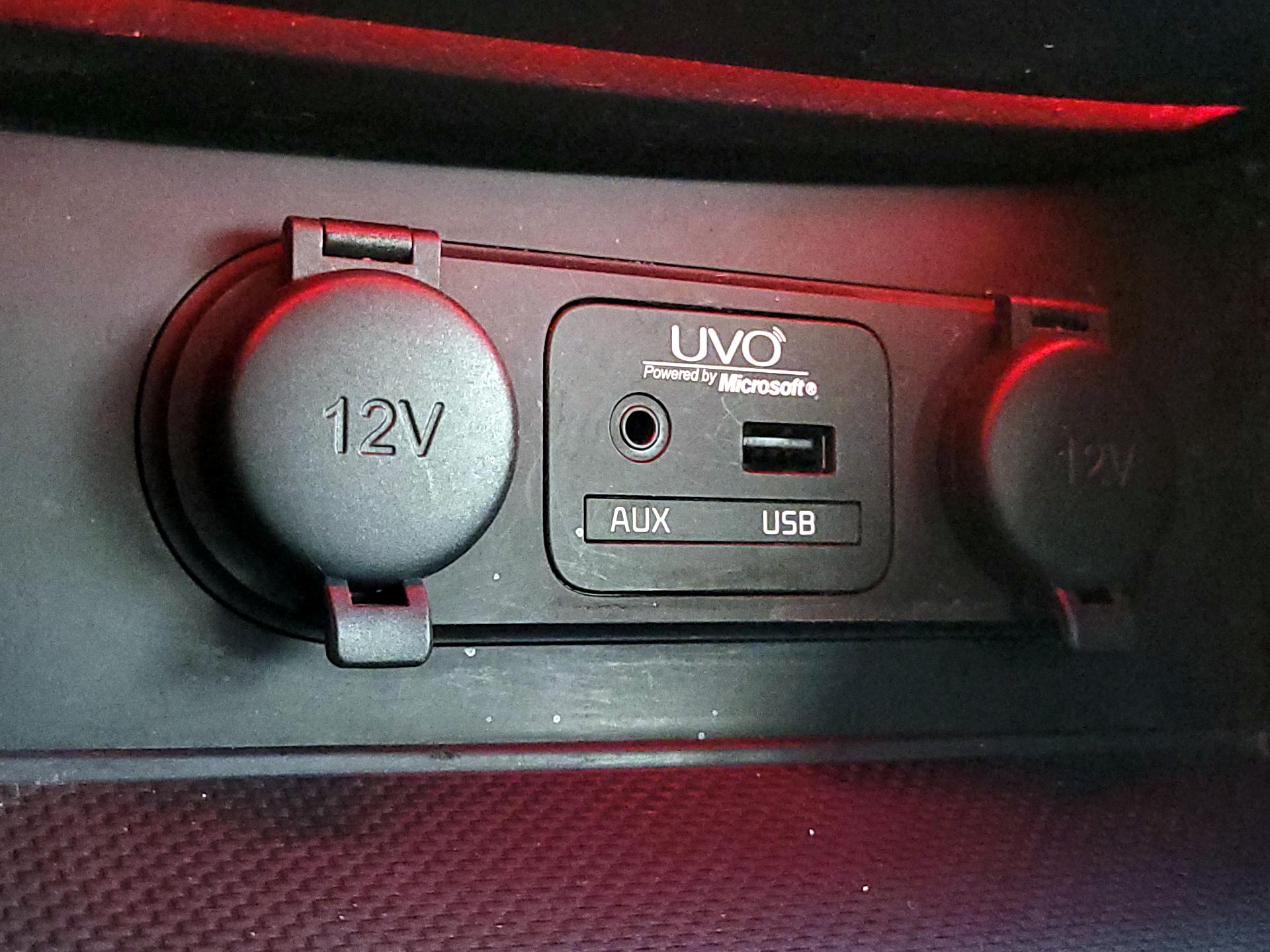 Thumbnail: 2014 Kia Optima - 18