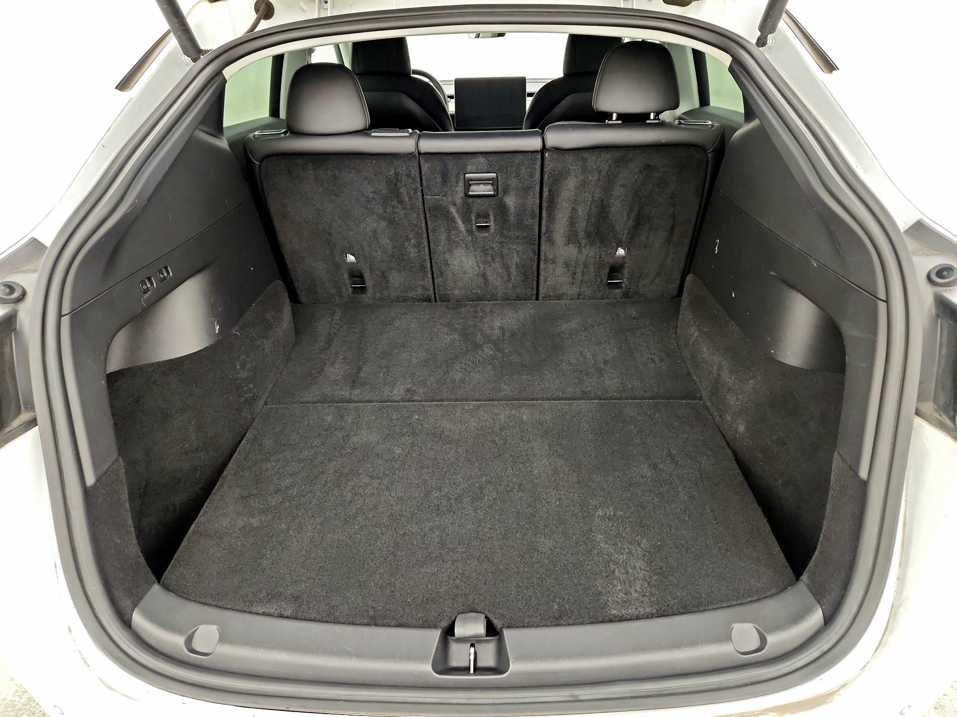 Thumbnail: 2022 Tesla Model Y - 20