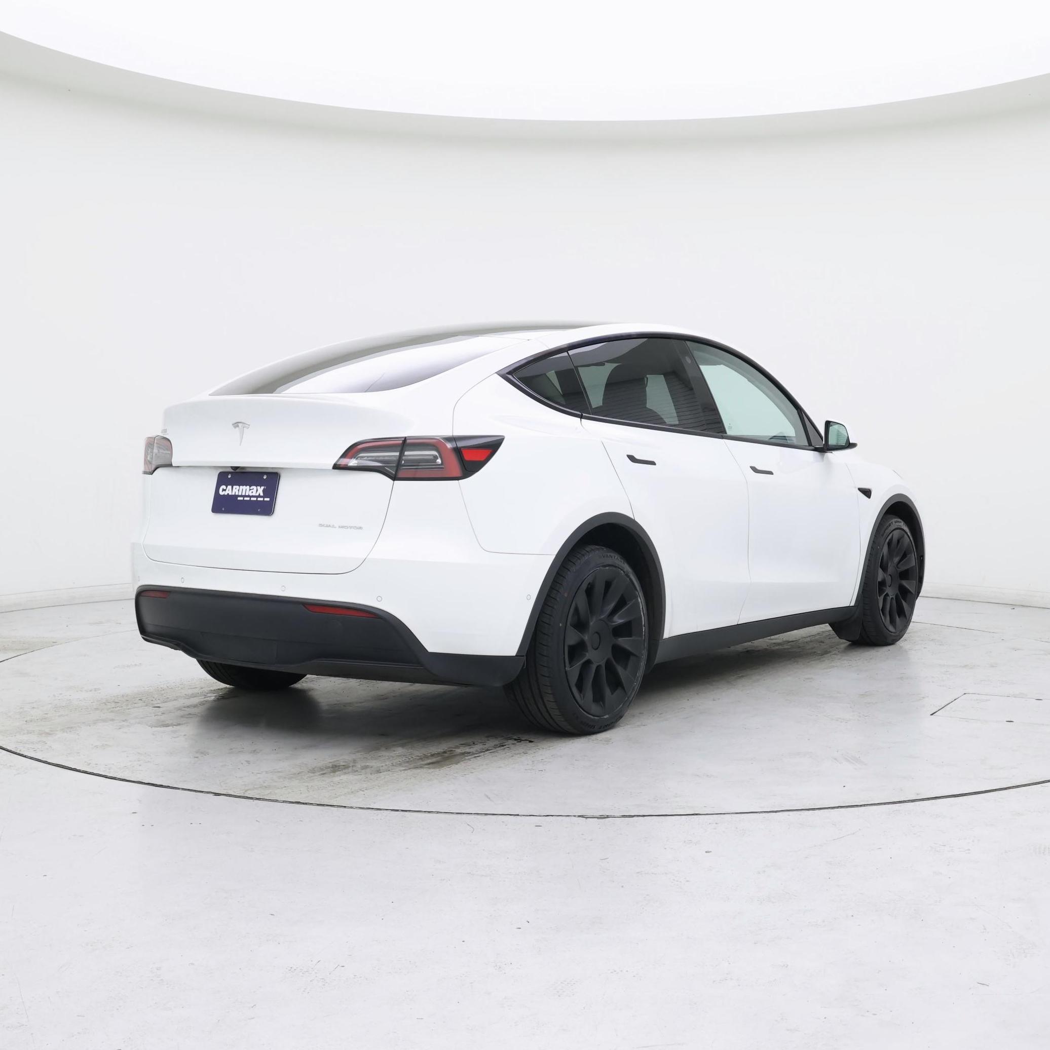 Thumbnail: 2022 Tesla Model Y - 8