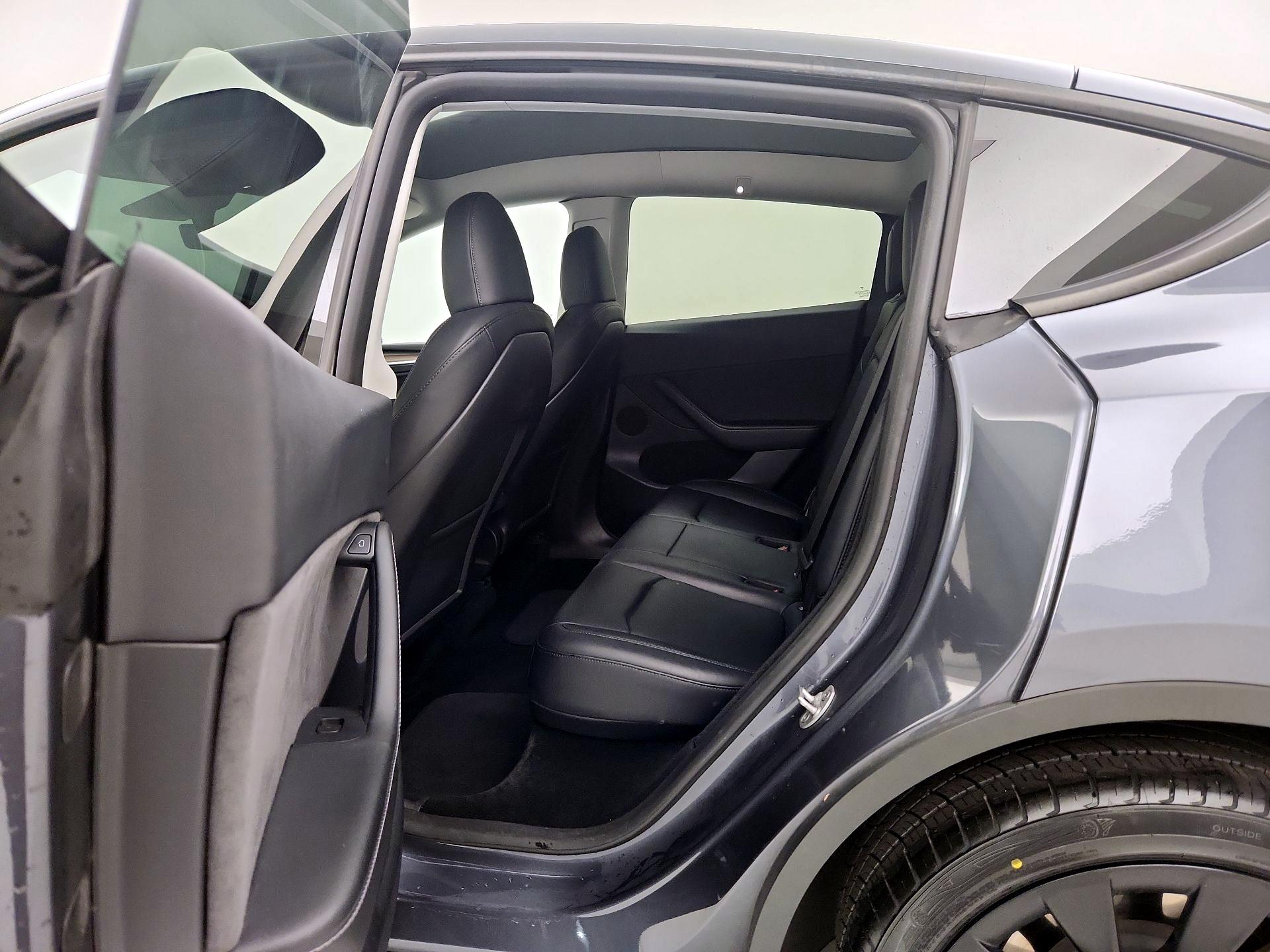 Thumbnail: 2023 Tesla Model Y - 20