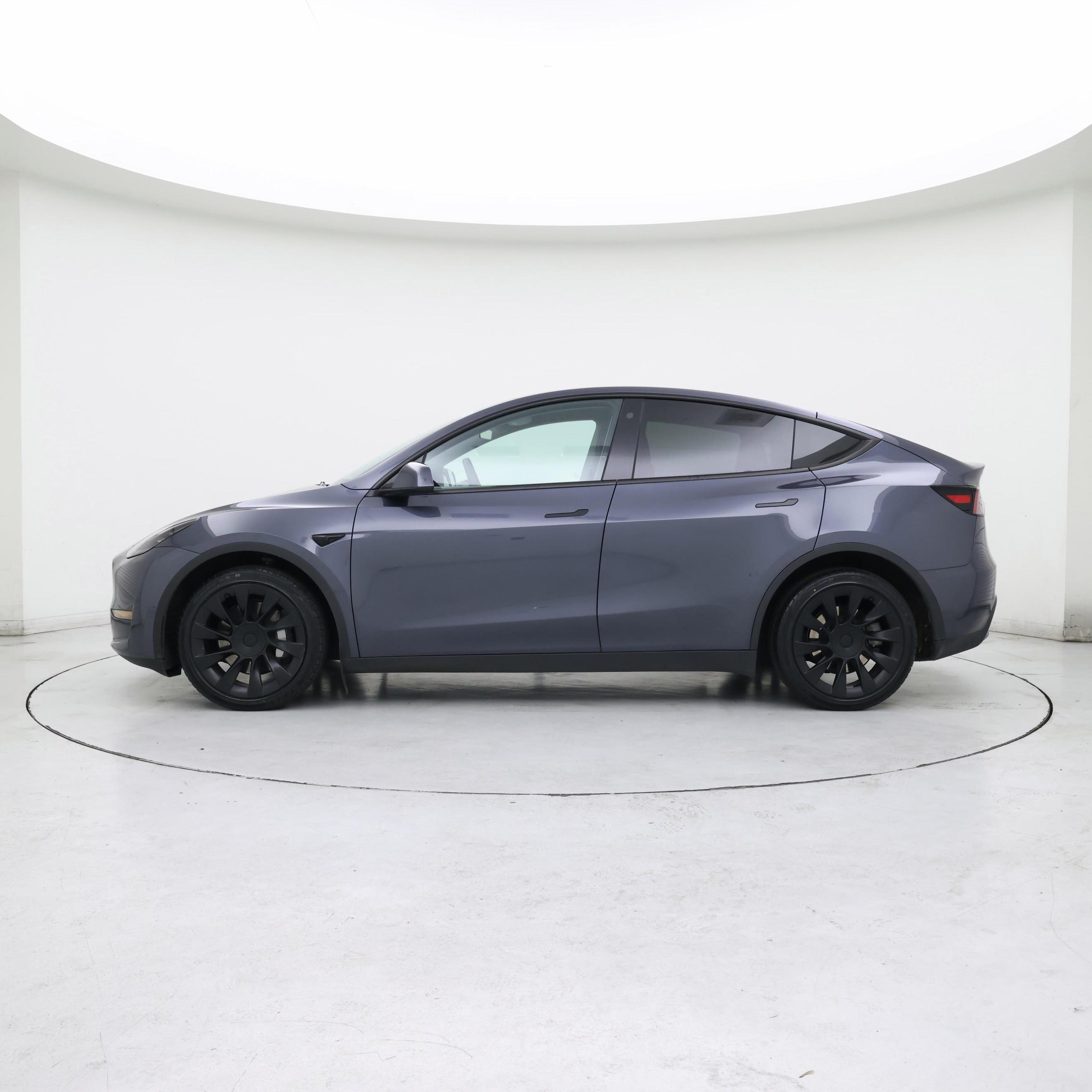 Thumbnail: 2023 Tesla Model Y - 3