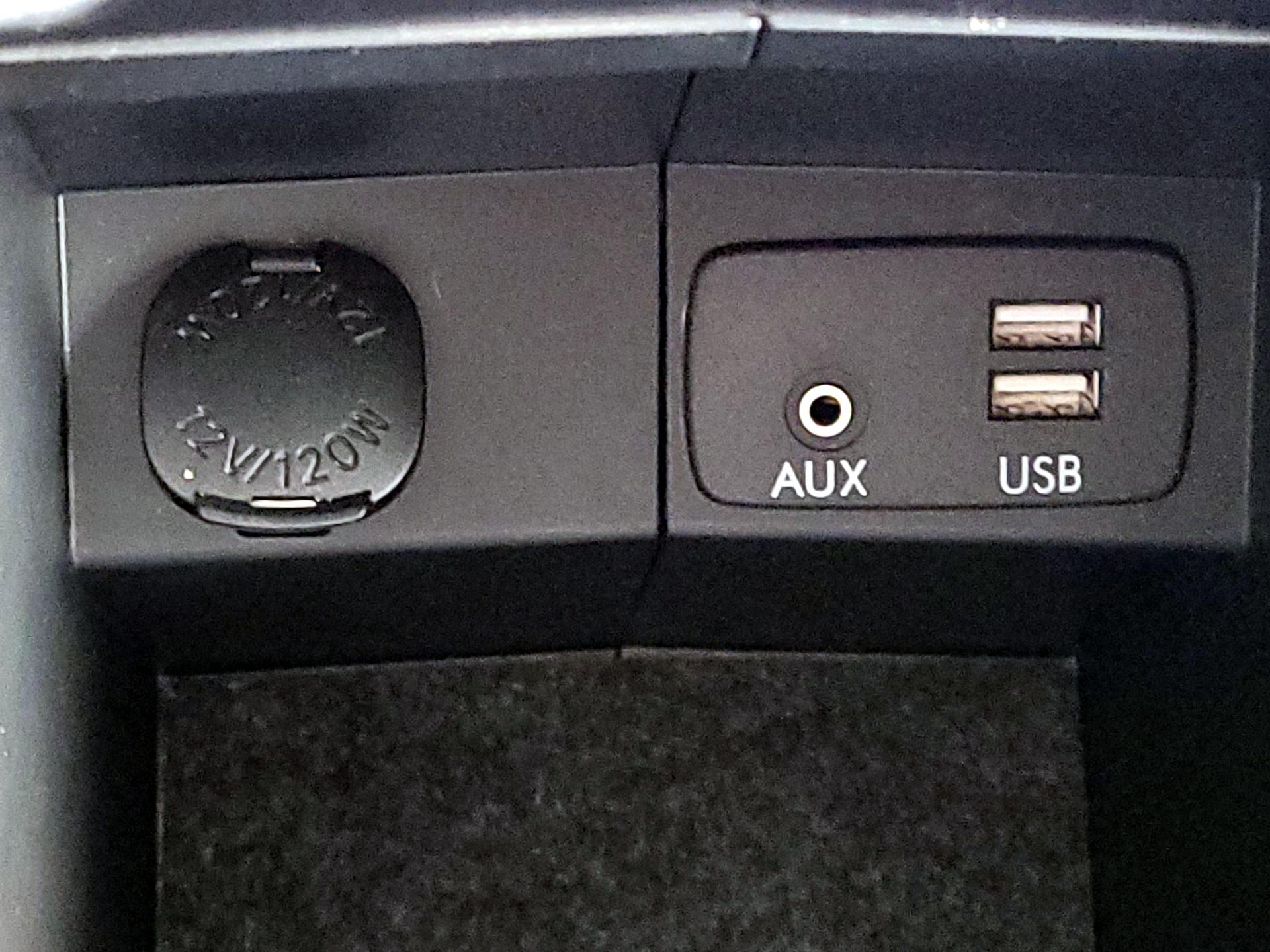 Thumbnail: 2016 Subaru Forester - 19