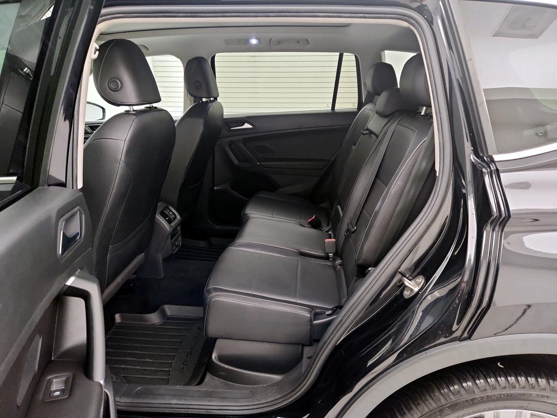 Thumbnail: 2020 Volkswagen Tiguan - 20