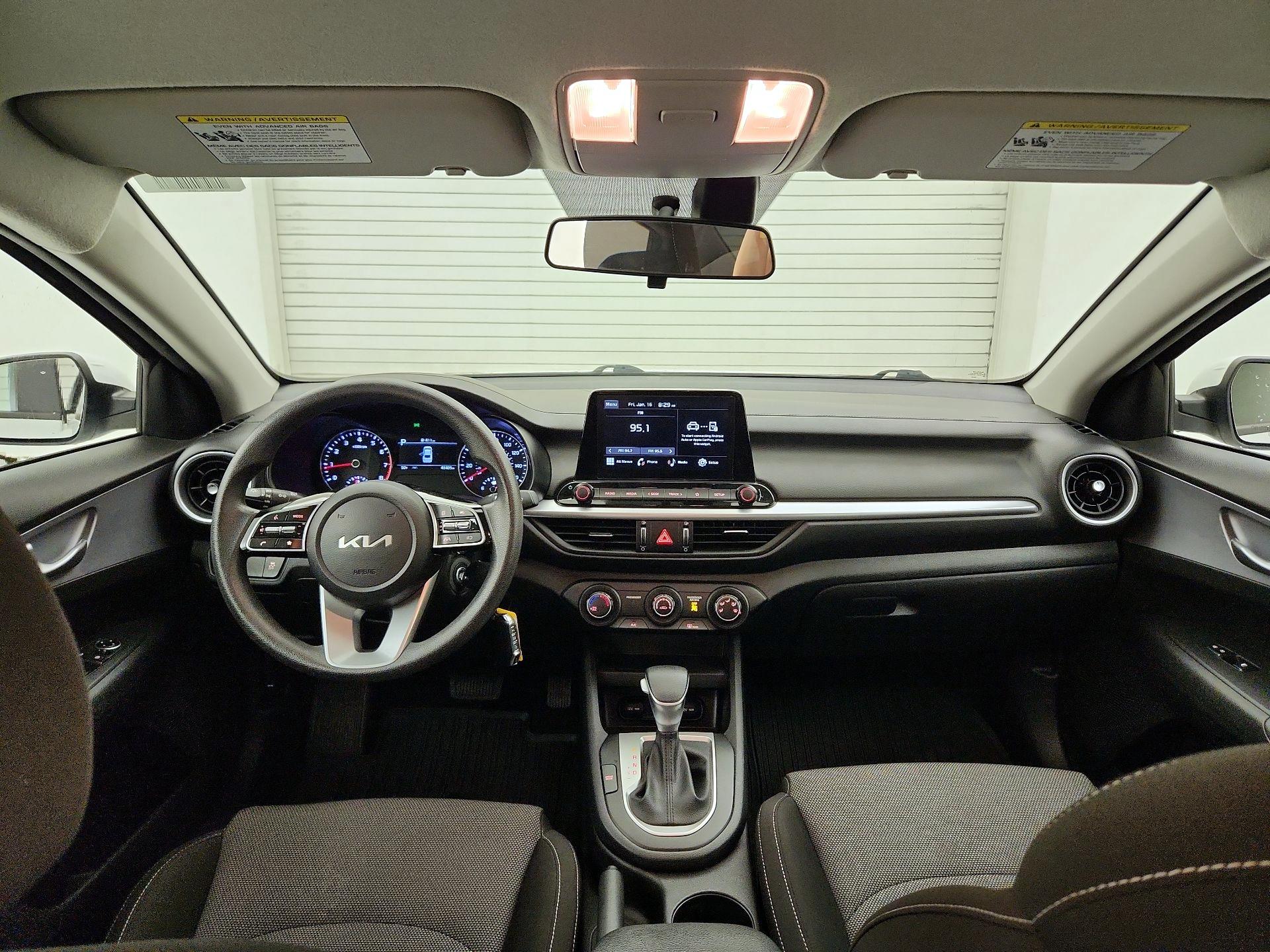 Thumbnail: 2023 Kia Forte - 9