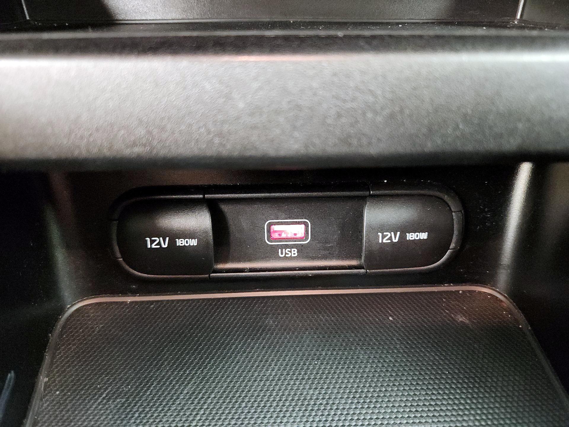 Thumbnail: 2023 Kia Forte - 18