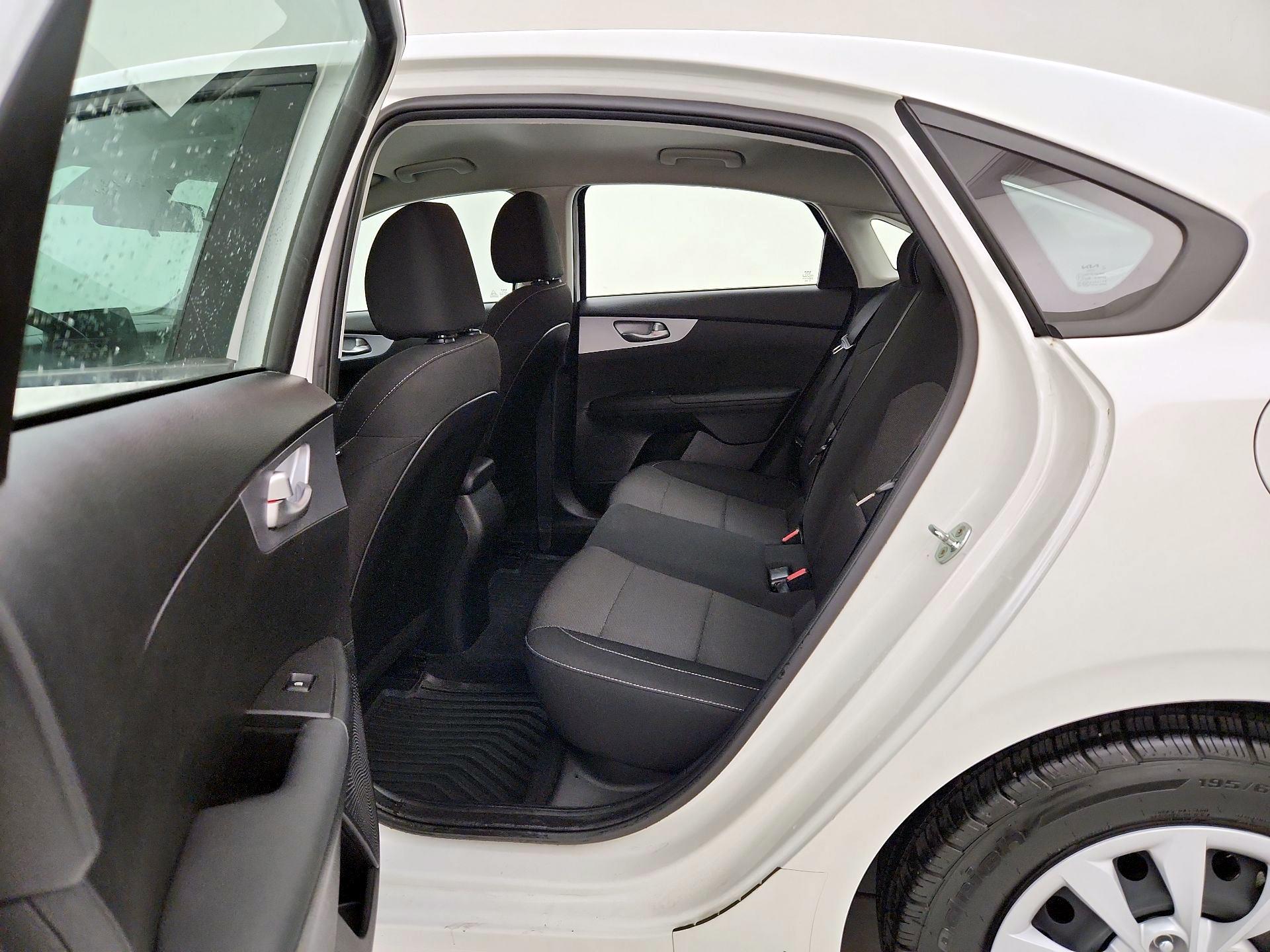 Thumbnail: 2023 Kia Forte - 19