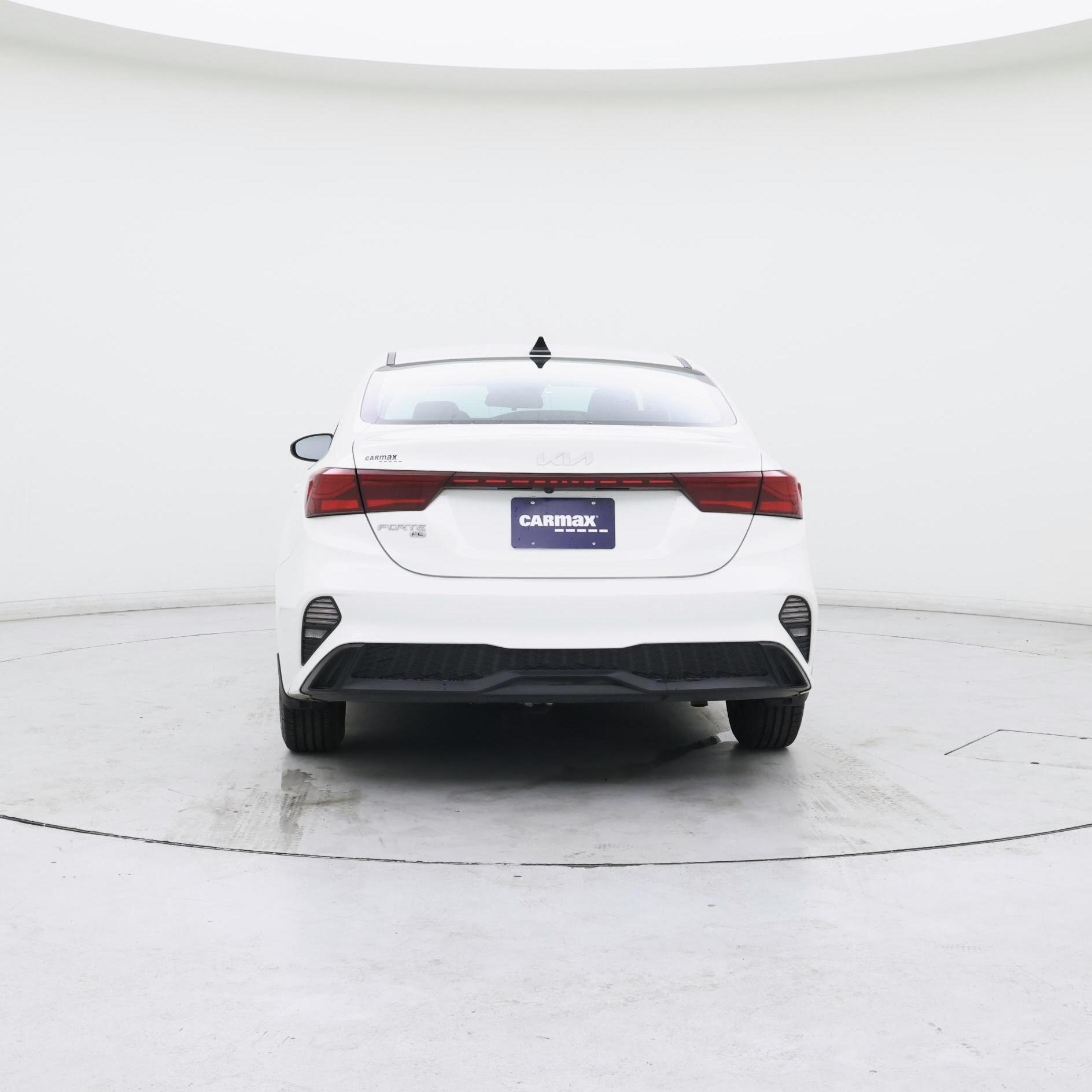 Thumbnail: 2023 Kia Forte - 6