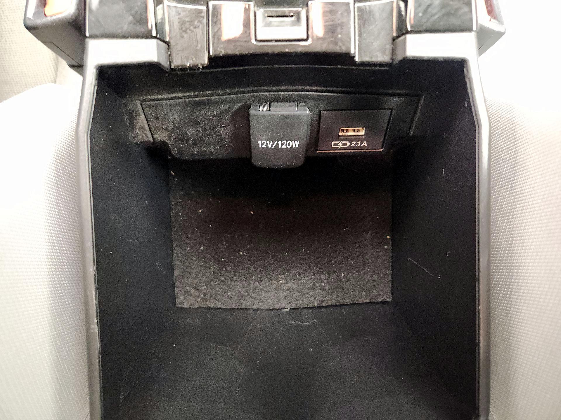 Thumbnail: 2021 Toyota Corolla - 18