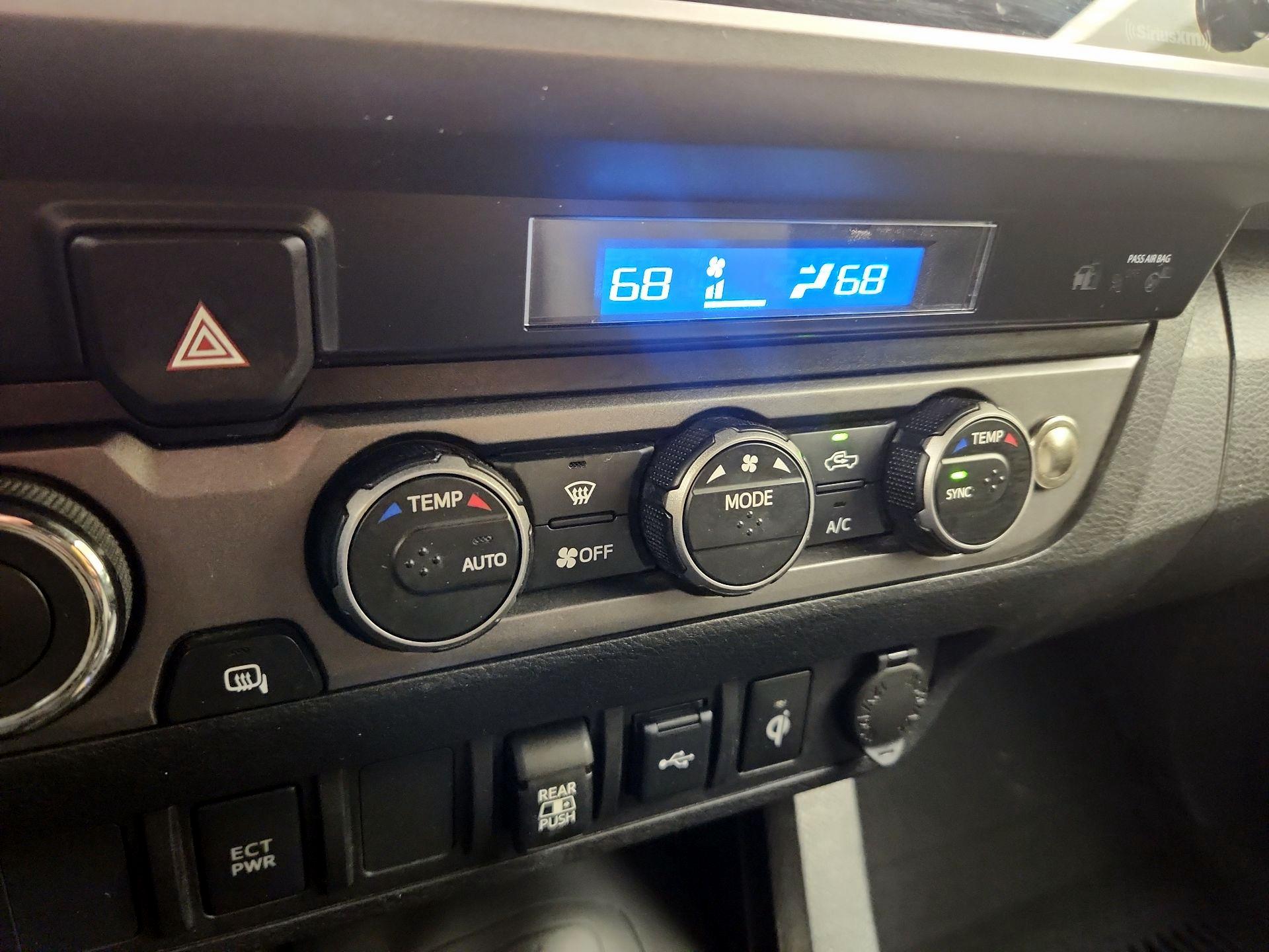 Thumbnail: 2021 Toyota Tacoma - 16