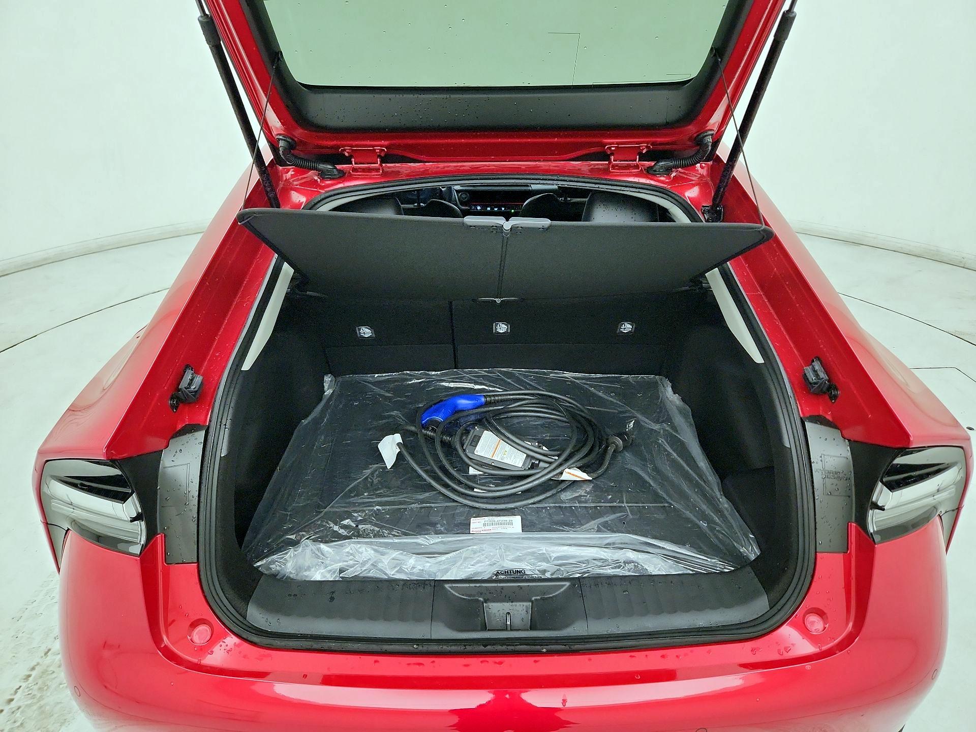 Thumbnail: 2024 Toyota Prius Prime - 20