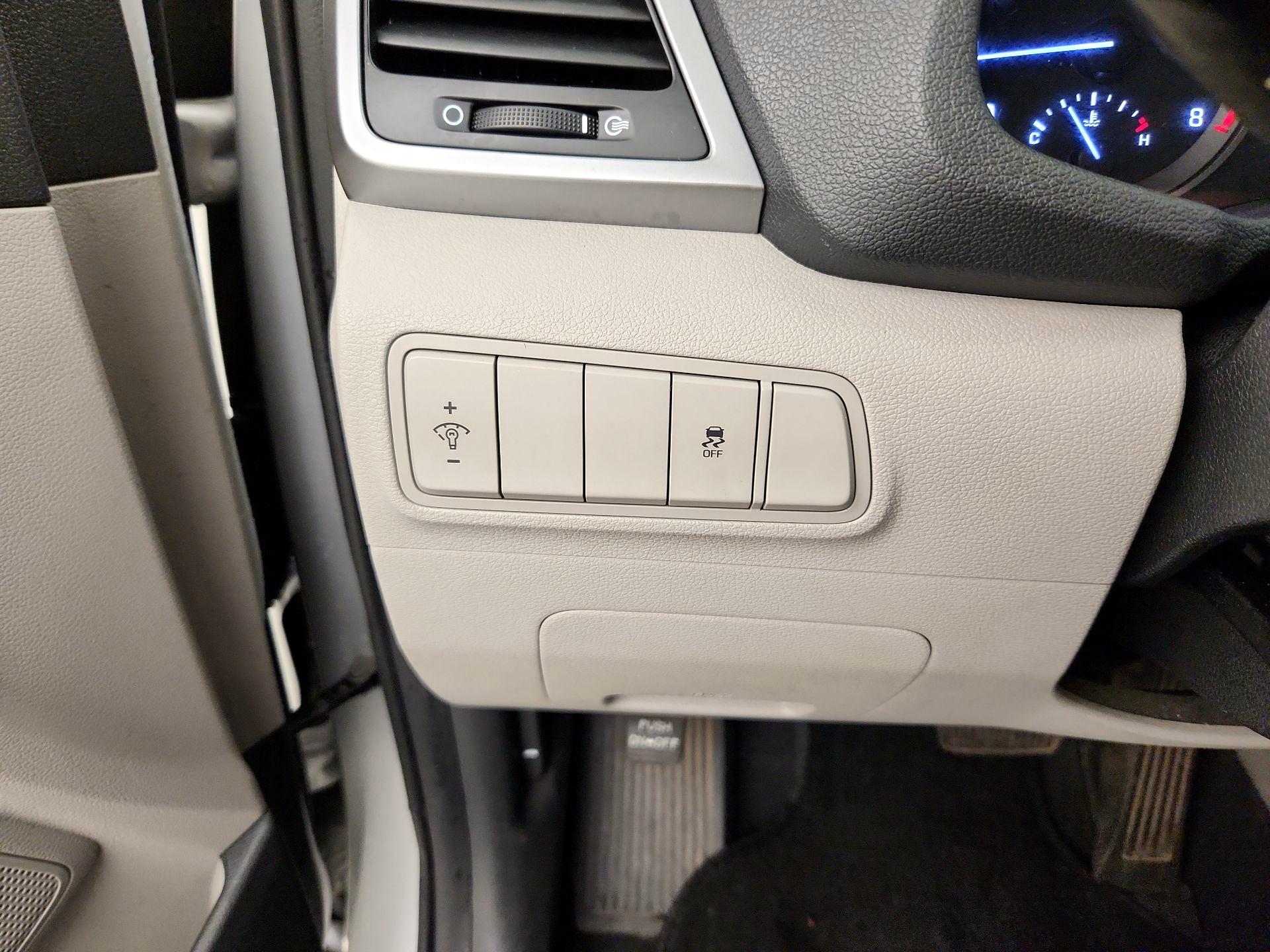 Thumbnail: 2018 Hyundai Tucson - 13