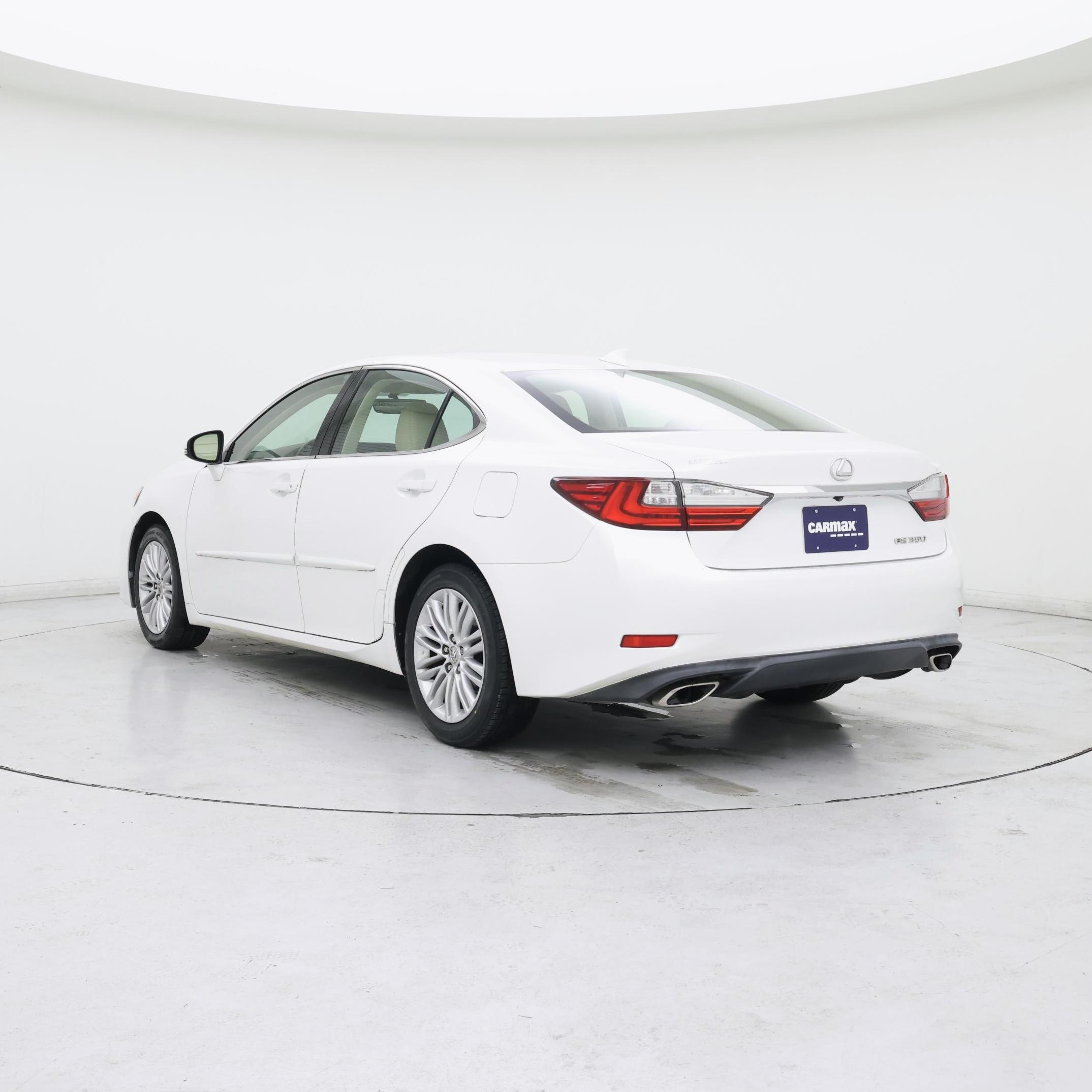 Thumbnail: 2016 Lexus ES - 2