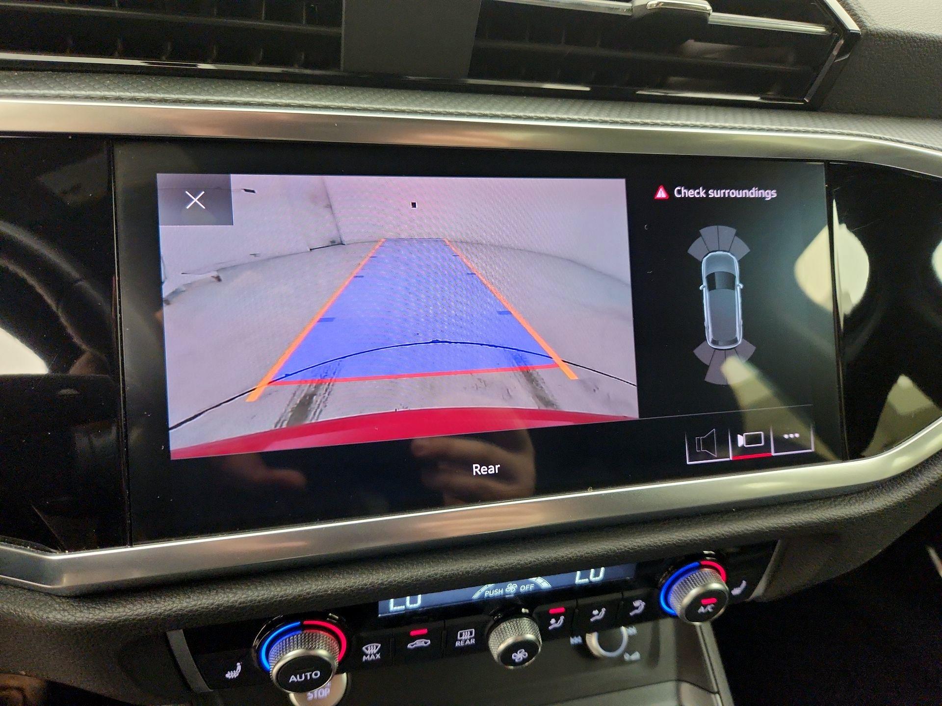 Thumbnail: 2020 Audi Q3 - 15