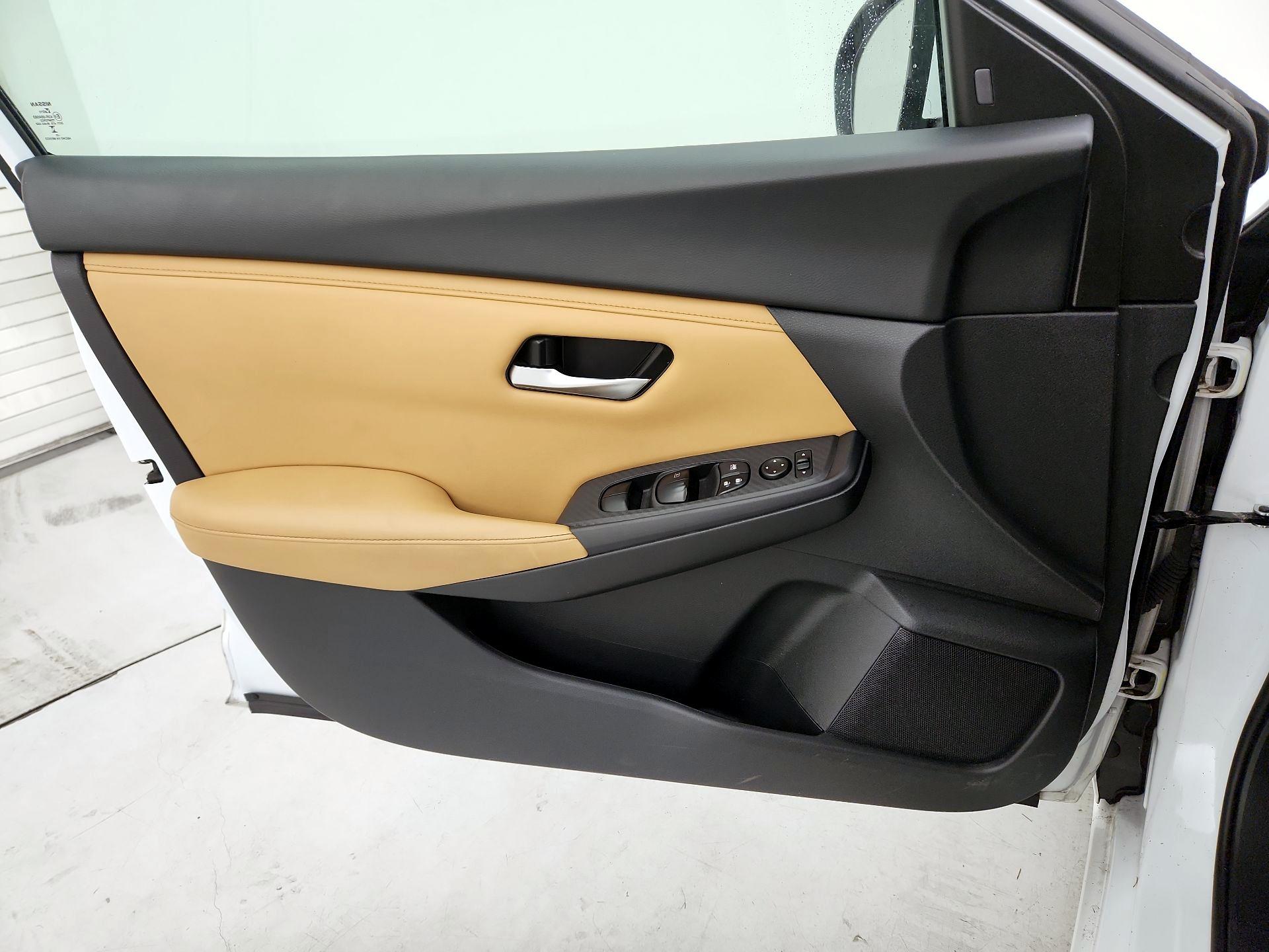 Thumbnail: 2023 Nissan Sentra - 12