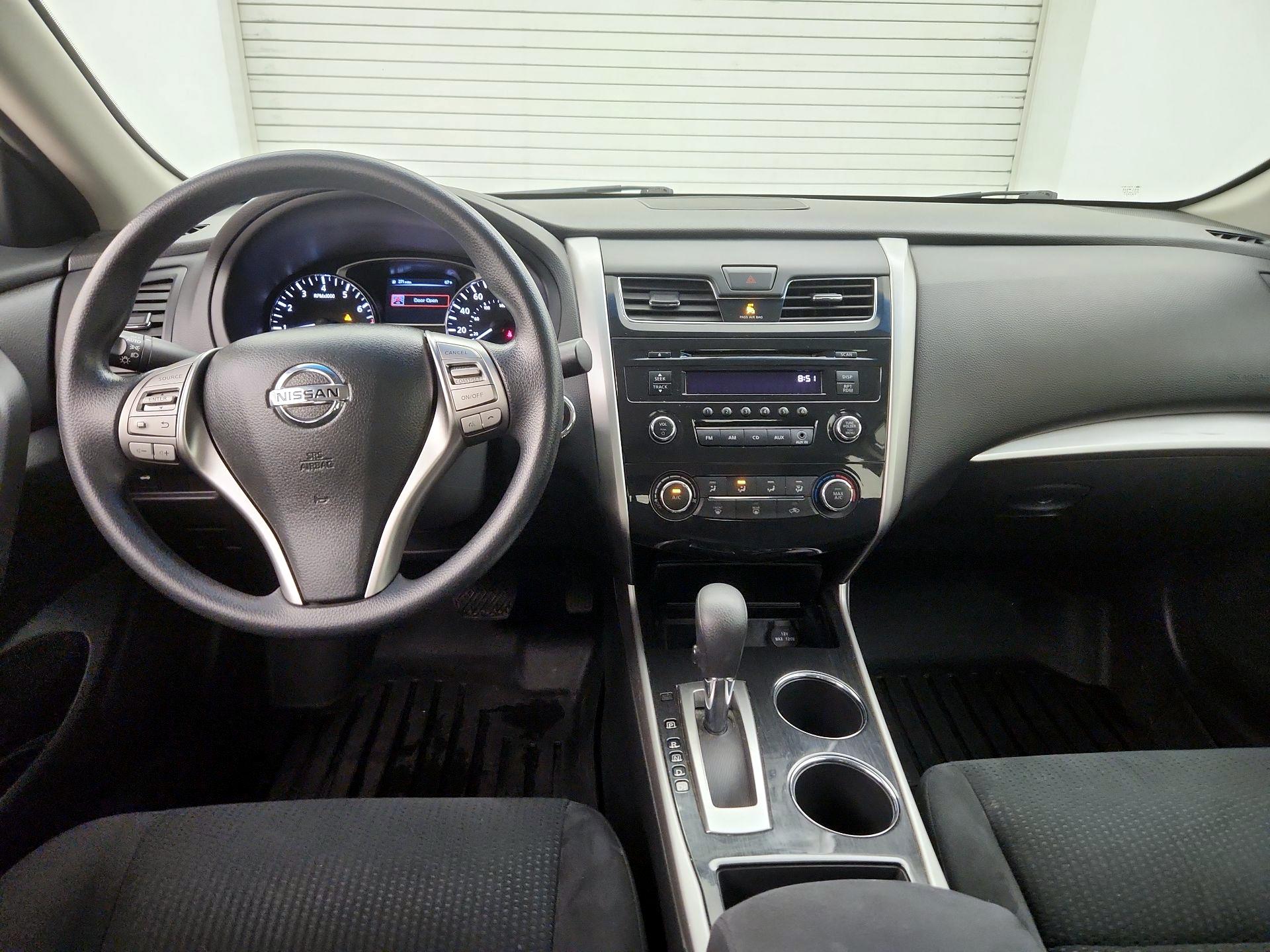 Thumbnail: 2014 Nissan Altima - 9